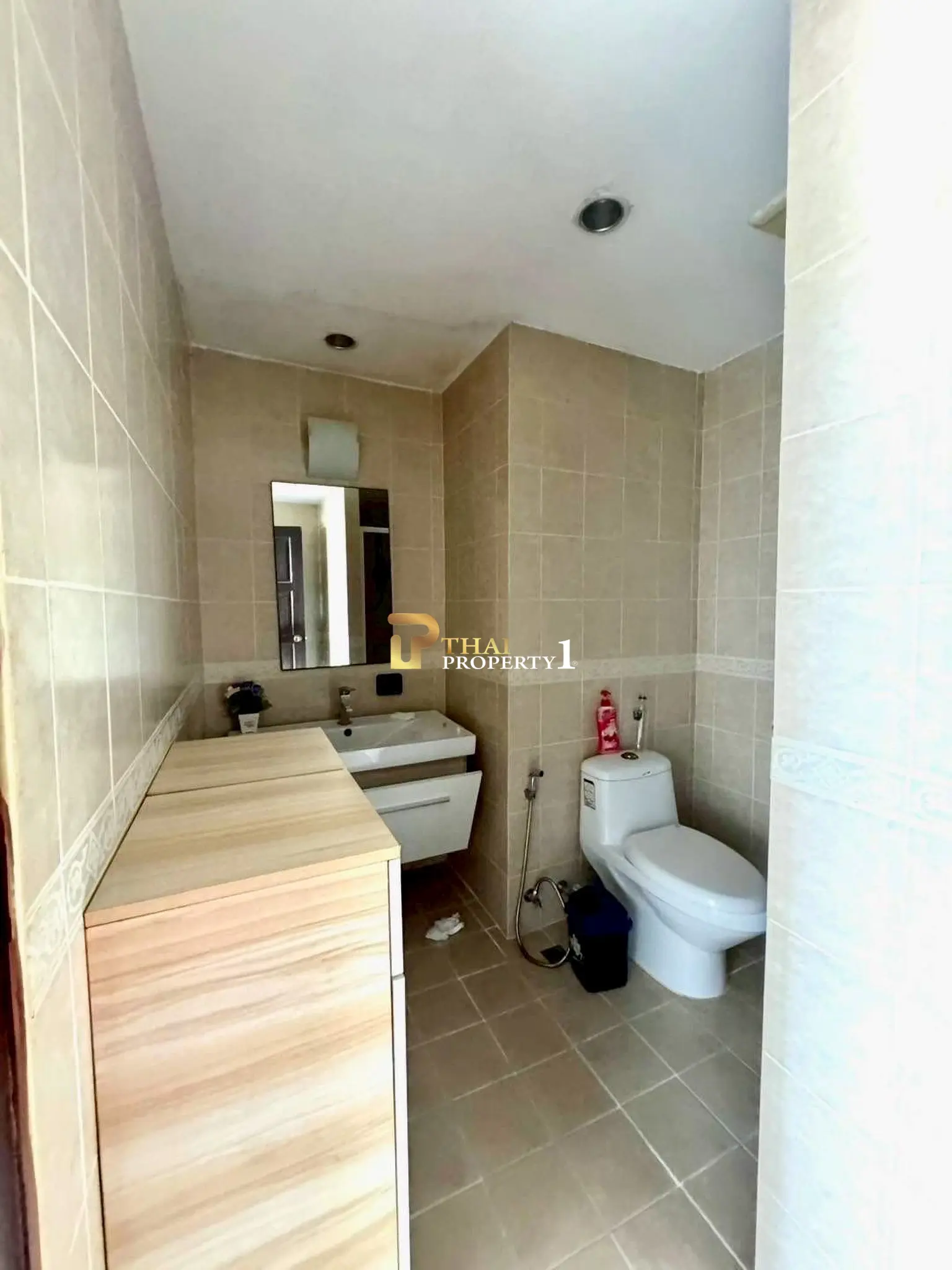 ขายคอนโด Park Lane Jomtien – 2 ห้องนอน ห้องใหญ่ วิวเมือง ใกล้หาดจอมเทียน