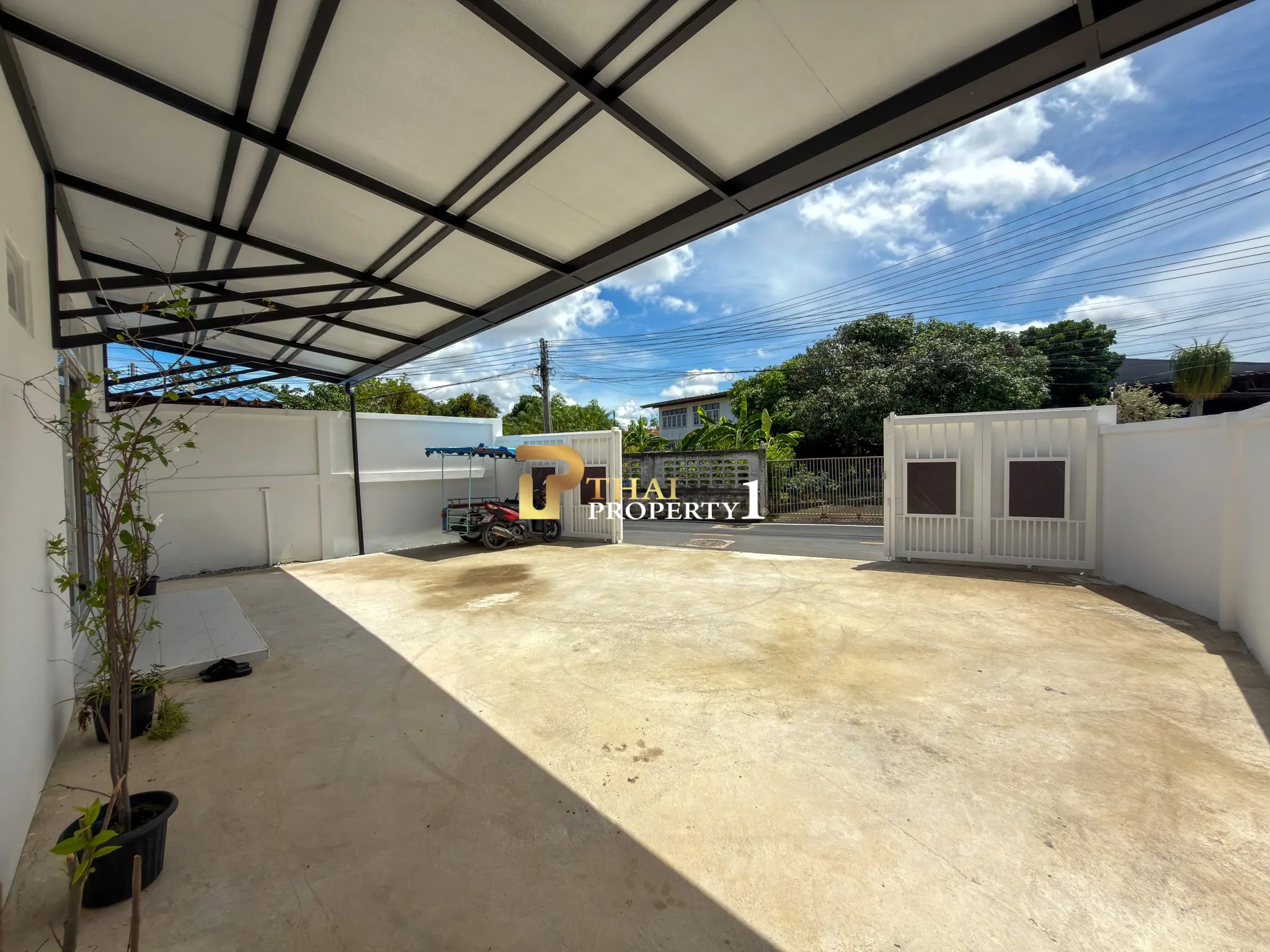 Sea View 3-Storey Pool Villa for Sale – Bangsaray Beach Side, Pattaya