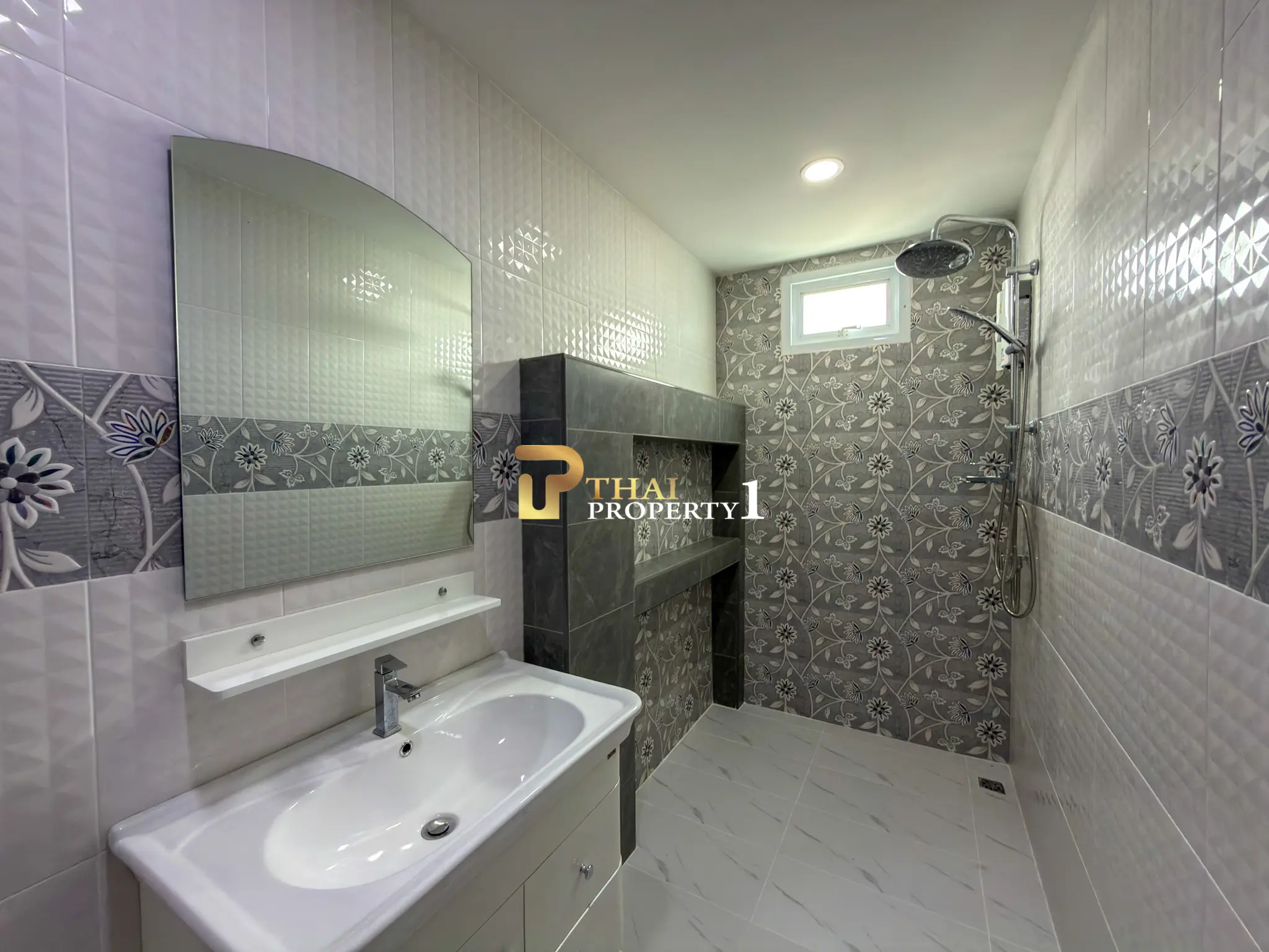Sea View 3-Storey Pool Villa for Sale – Bangsaray Beach Side, Pattaya