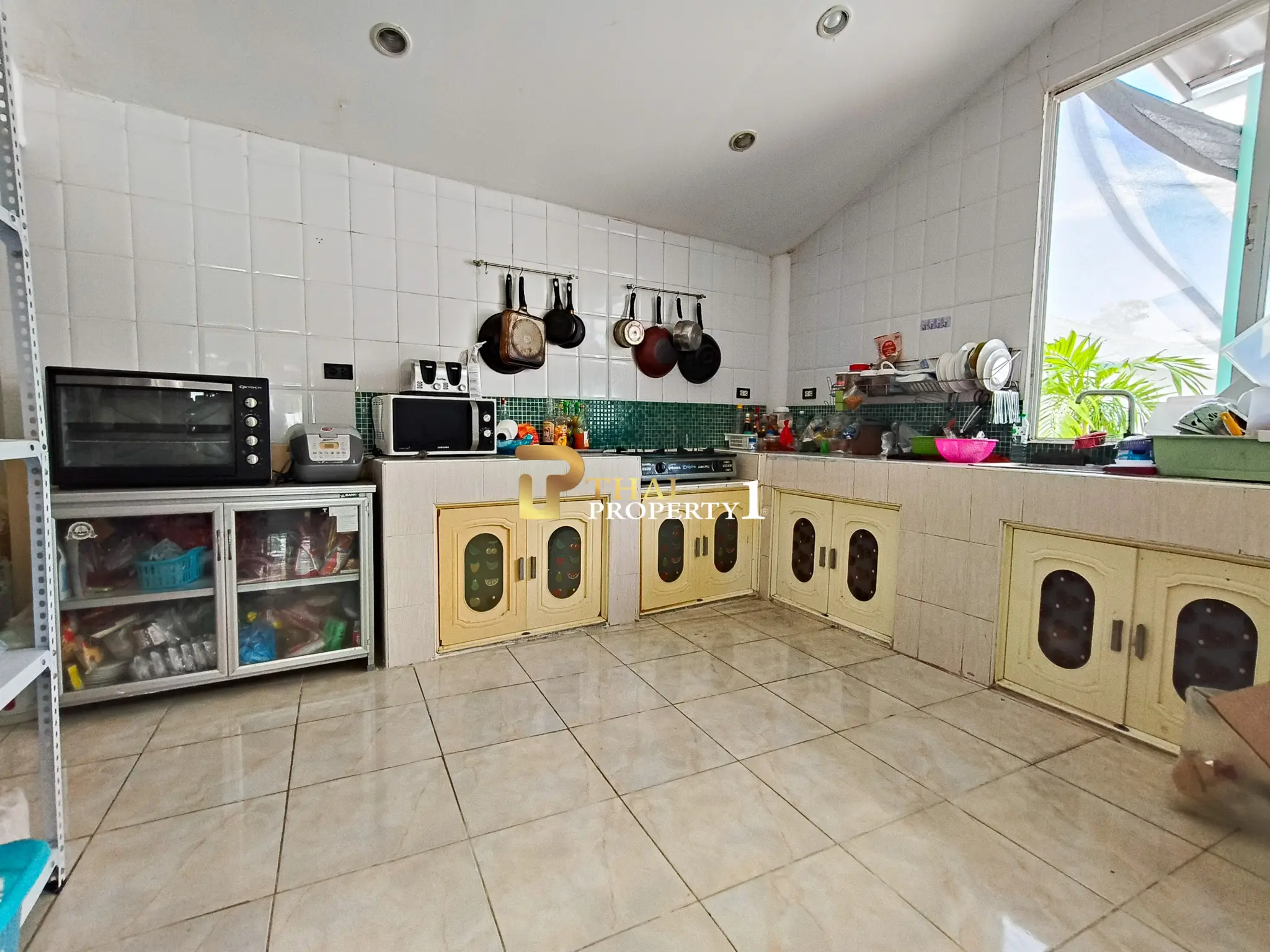 3-Storey City View Pool Villa for Sale – Near Bangsaray Beach, Pattaya