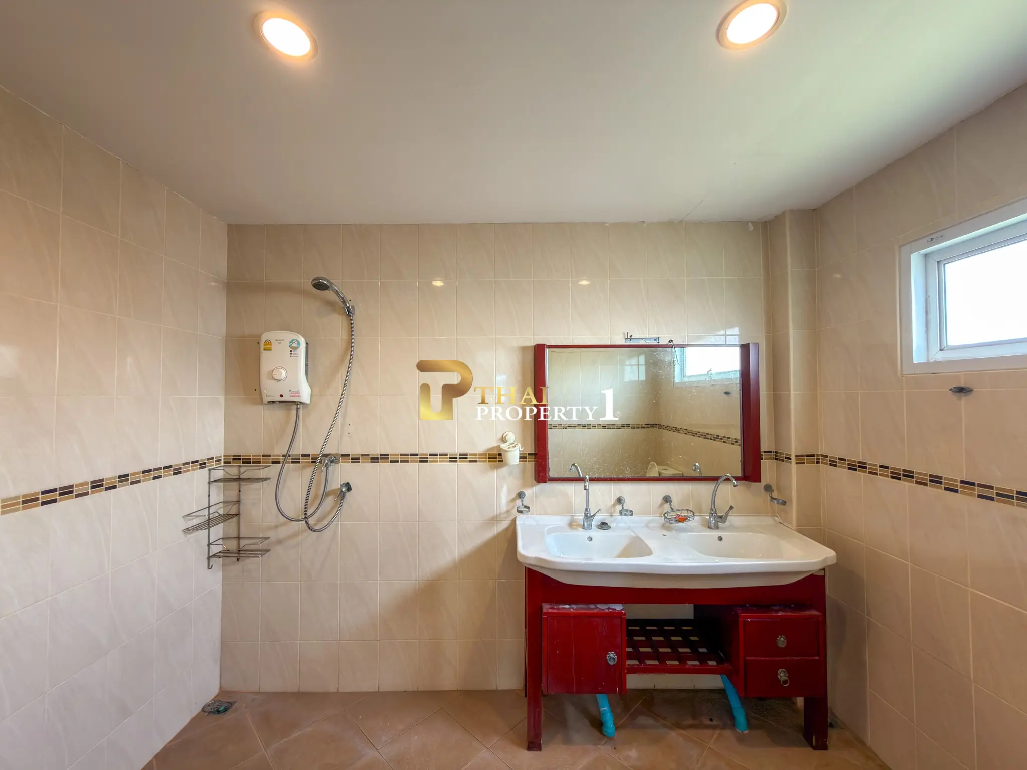 3-Storey City View Pool Villa for Sale – Near Bangsaray Beach, Pattaya