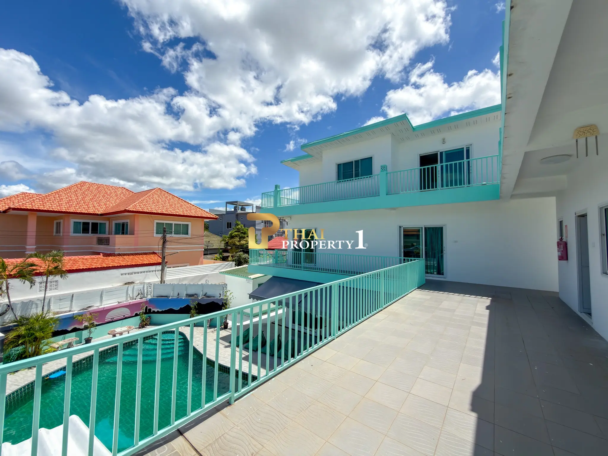 3-Storey City View Pool Villa for Sale – Near Bangsaray Beach, Pattaya