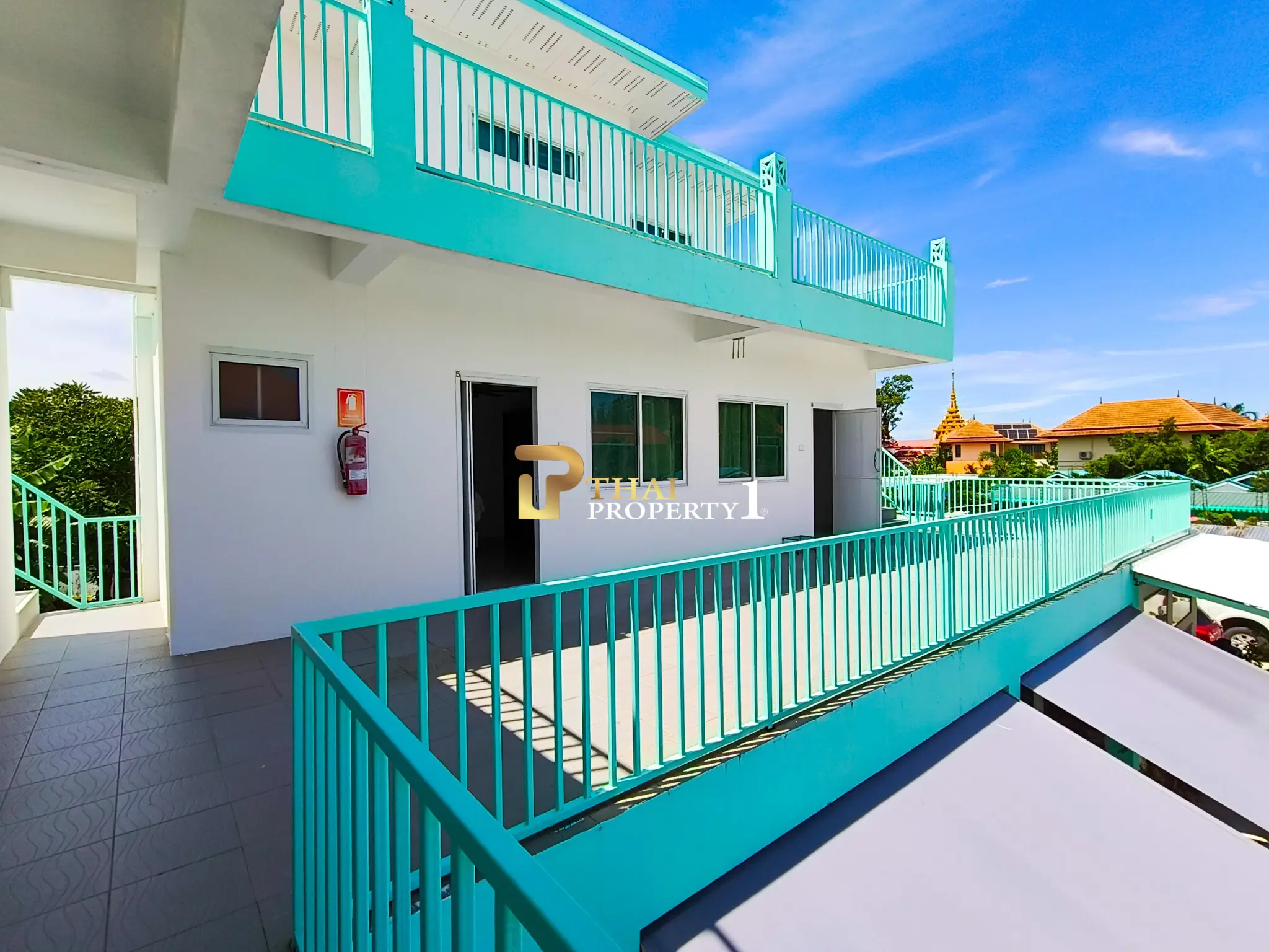 3-Storey City View Pool Villa for Sale – Near Bangsaray Beach, Pattaya