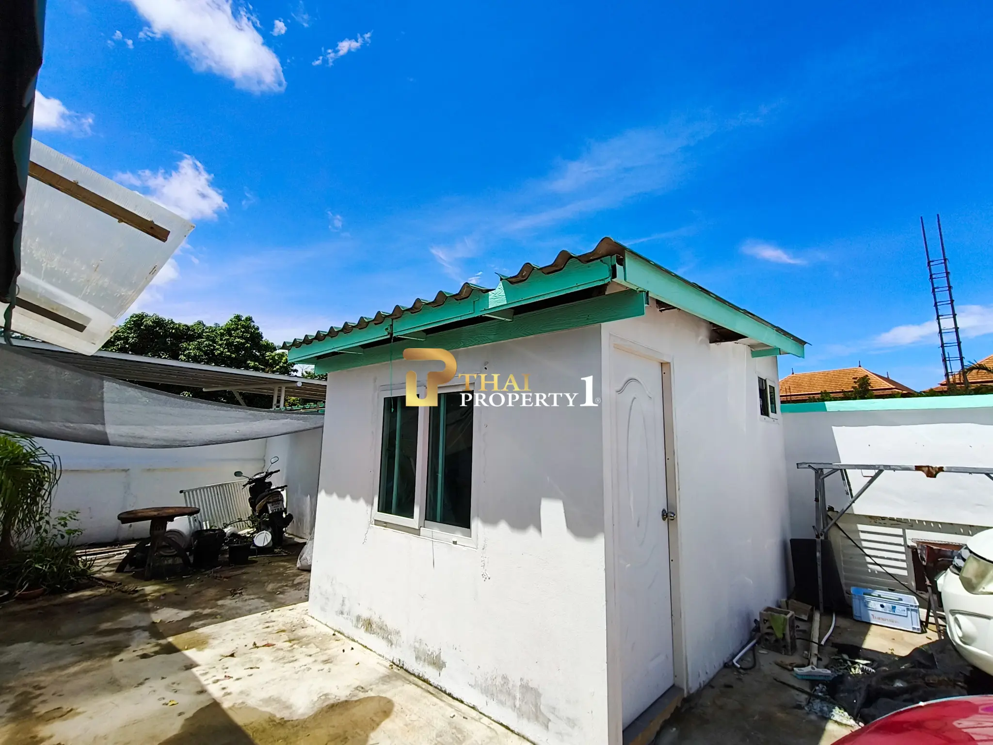 3-Storey City View Pool Villa for Sale – Near Bangsaray Beach, Pattaya