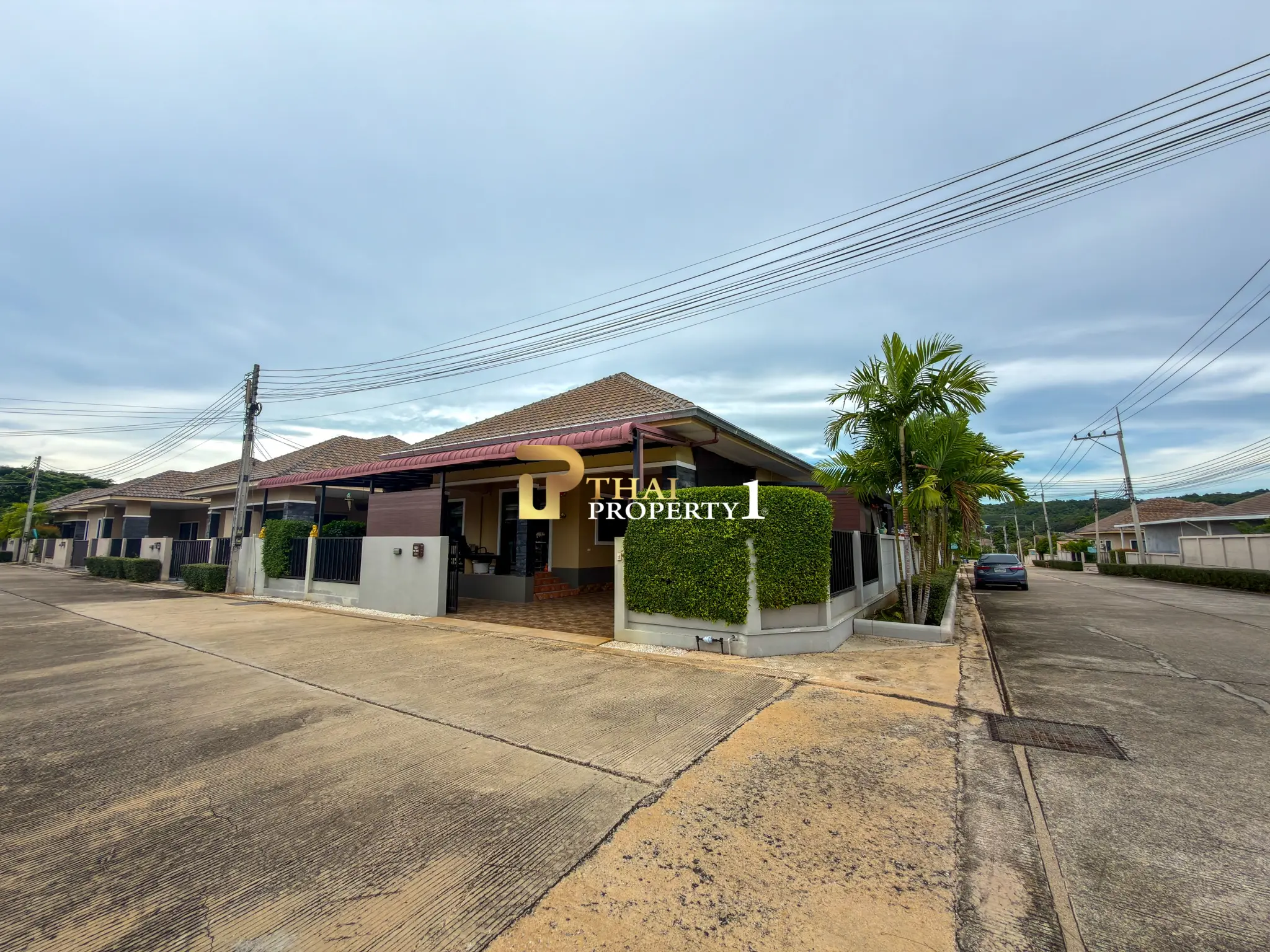 Hilltop Detached House for Sale near Bang Saray Beach, Navy House 41, No Flood, Ready to Move In