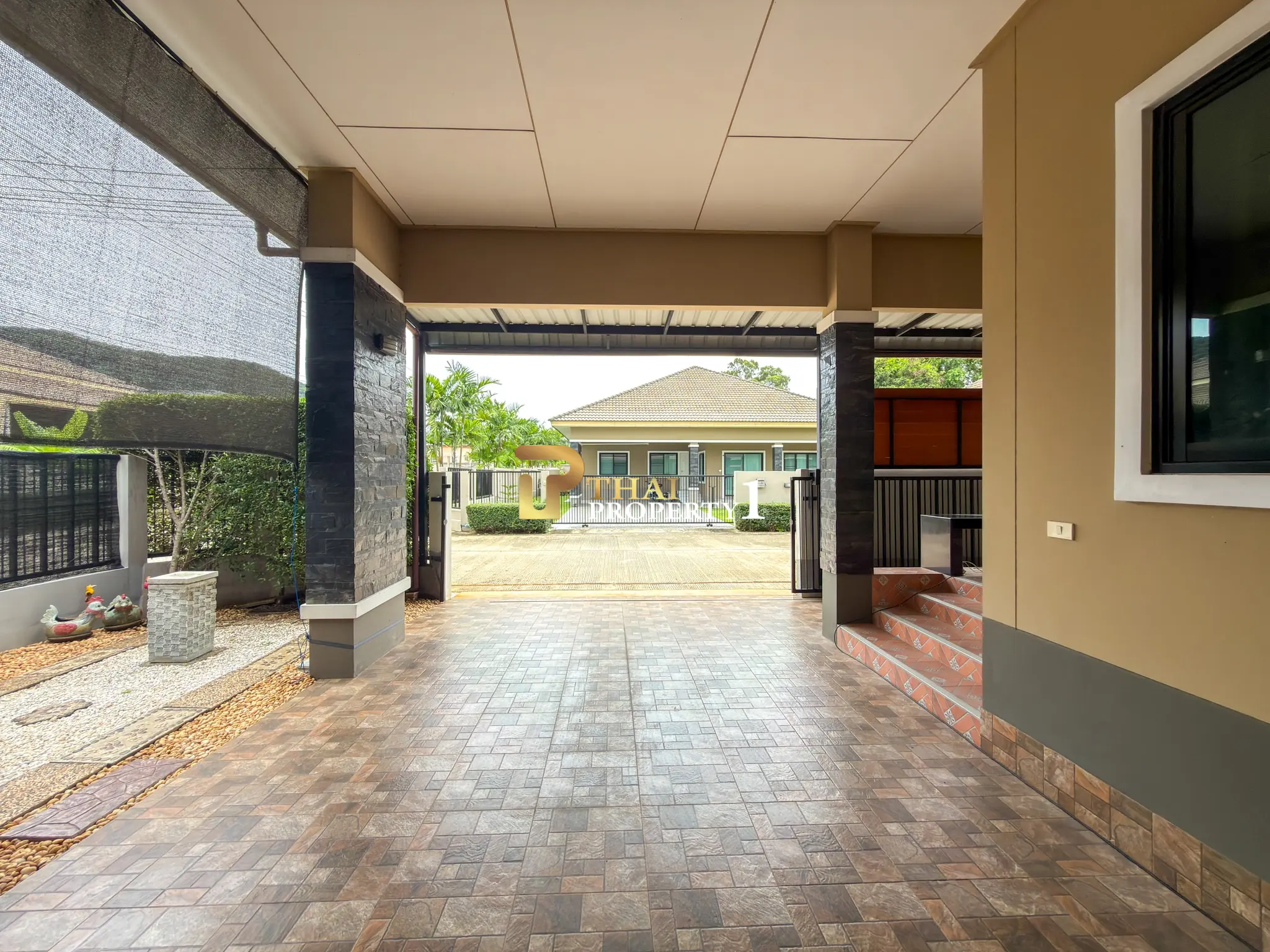 Hilltop Detached House for Sale near Bang Saray Beach, Navy House 41, No Flood, Ready to Move In