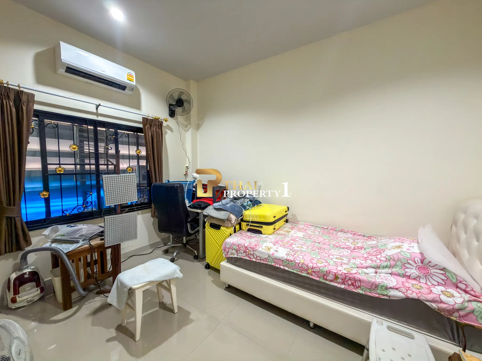 Hilltop Detached House for Sale near Bang Saray Beach, Navy House 41, No Flood, Ready to Move In