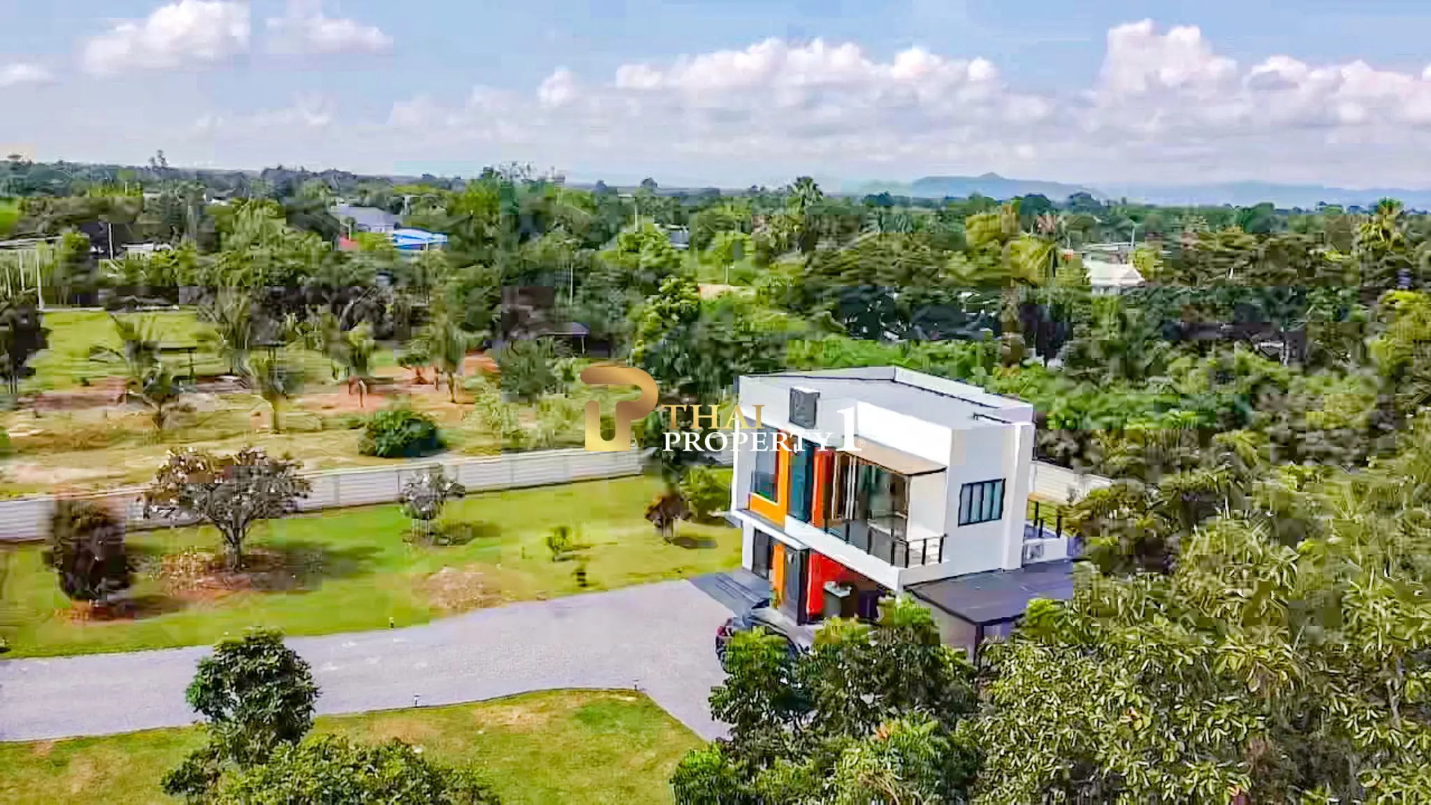 Pranburi - Modern 3-Bedroom Freestanding Villa On Expansive 2,622 sq.m. Plot
