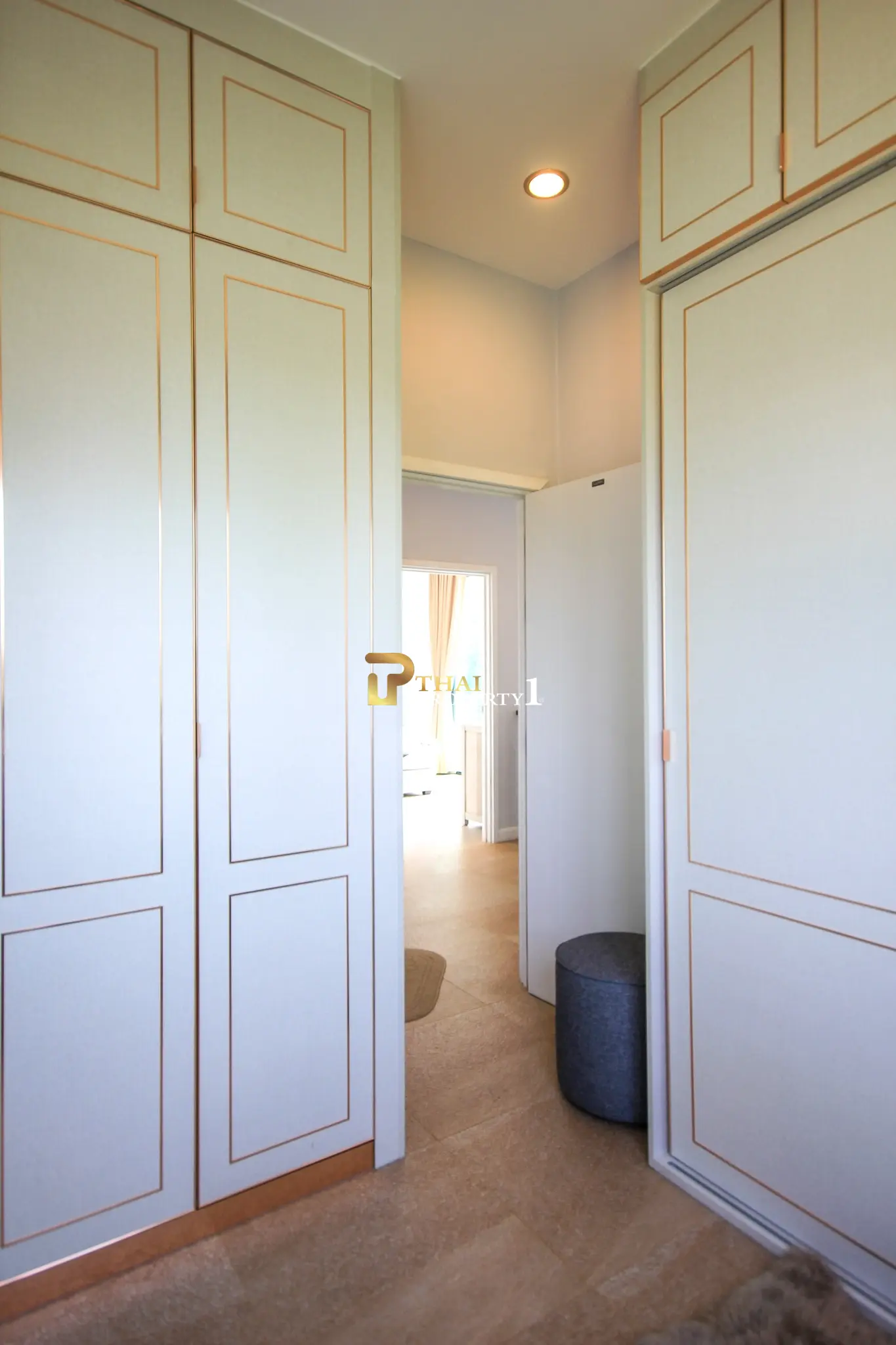 Pranburi - Modern 3-Bedroom Freestanding Villa On Expansive 2,622 sq.m. Plot