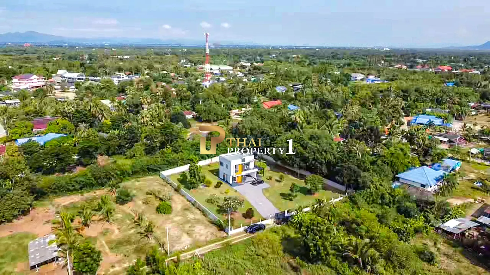 Pranburi - Modern 3-Bedroom Freestanding Villa On Expansive 2,622 sq.m. Plot