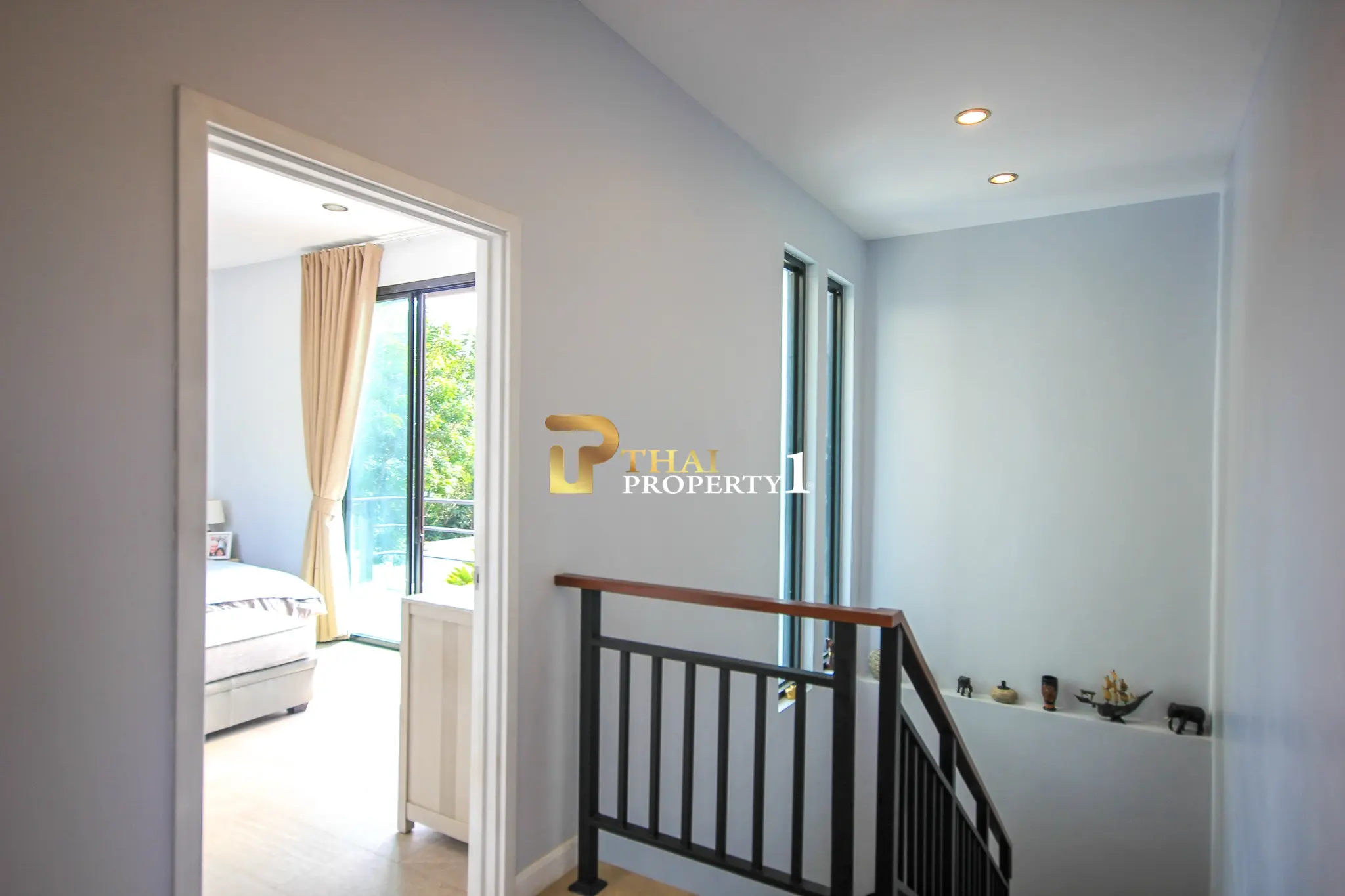 Pranburi - Modern 3-Bedroom Freestanding Villa On Expansive 2,622 sq.m. Plot