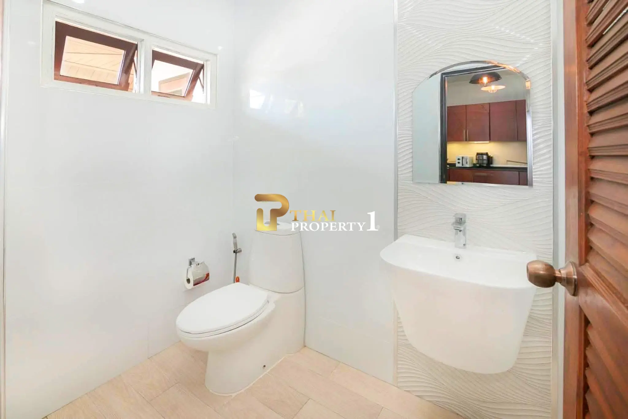 Resort Style Pool Villa for Sale – Dhewee Resort Pattaya, near Chaiyapruek 2 Road