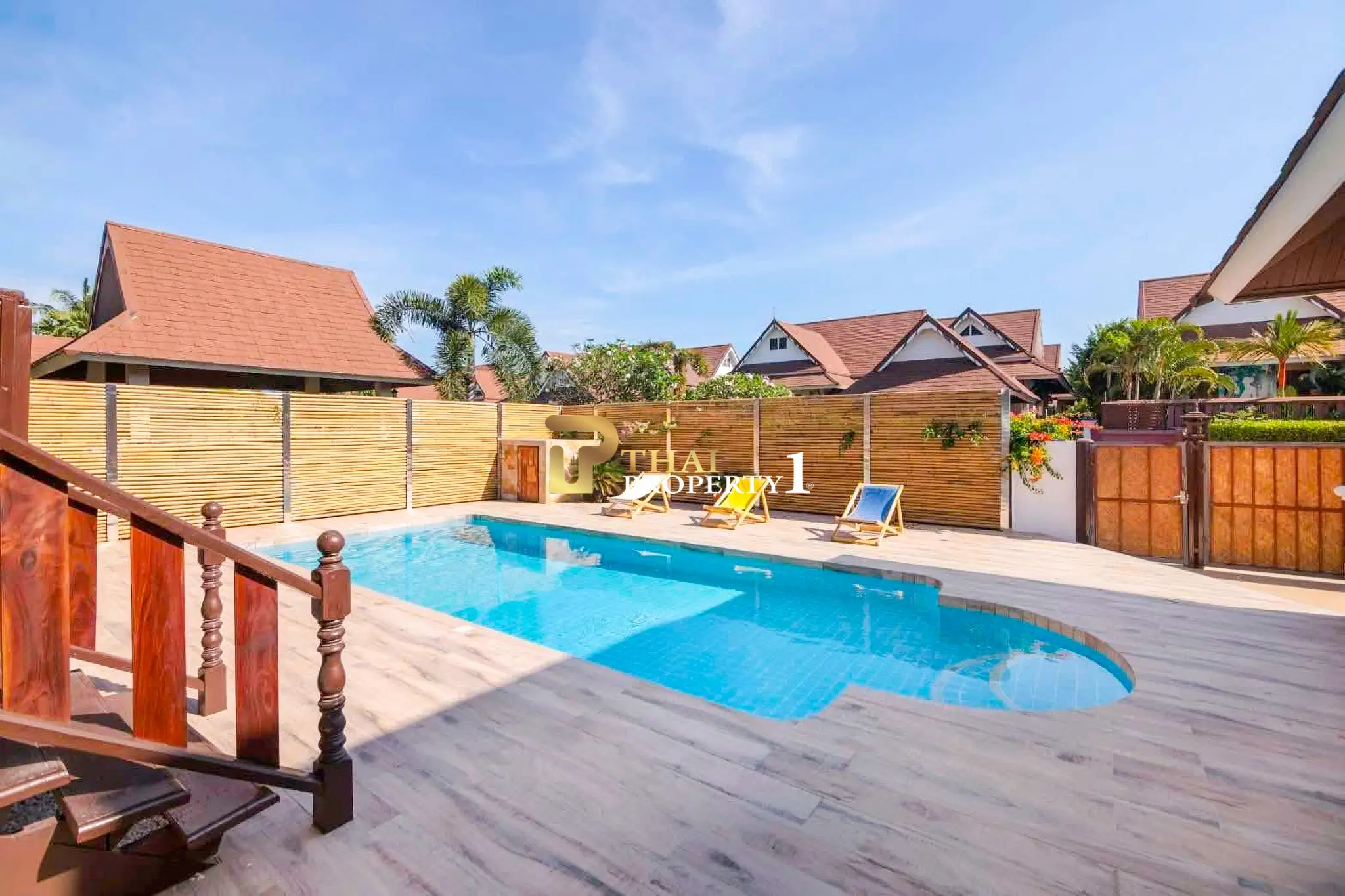 Resort Style Pool Villa for Sale – Dhewee Resort Pattaya, near Chaiyapruek 2 Road