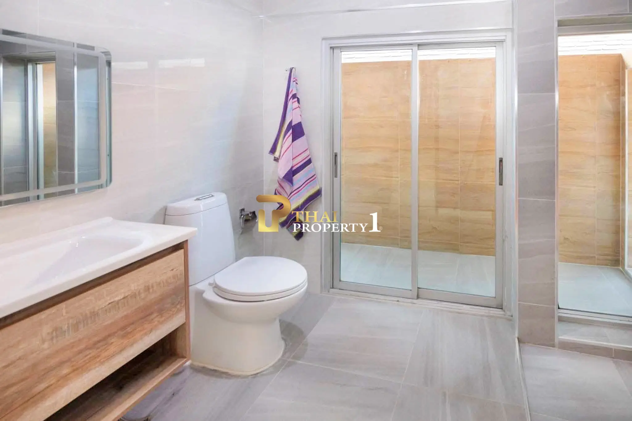 Resort Style Pool Villa for Sale – Dhewee Resort Pattaya, near Chaiyapruek 2 Road