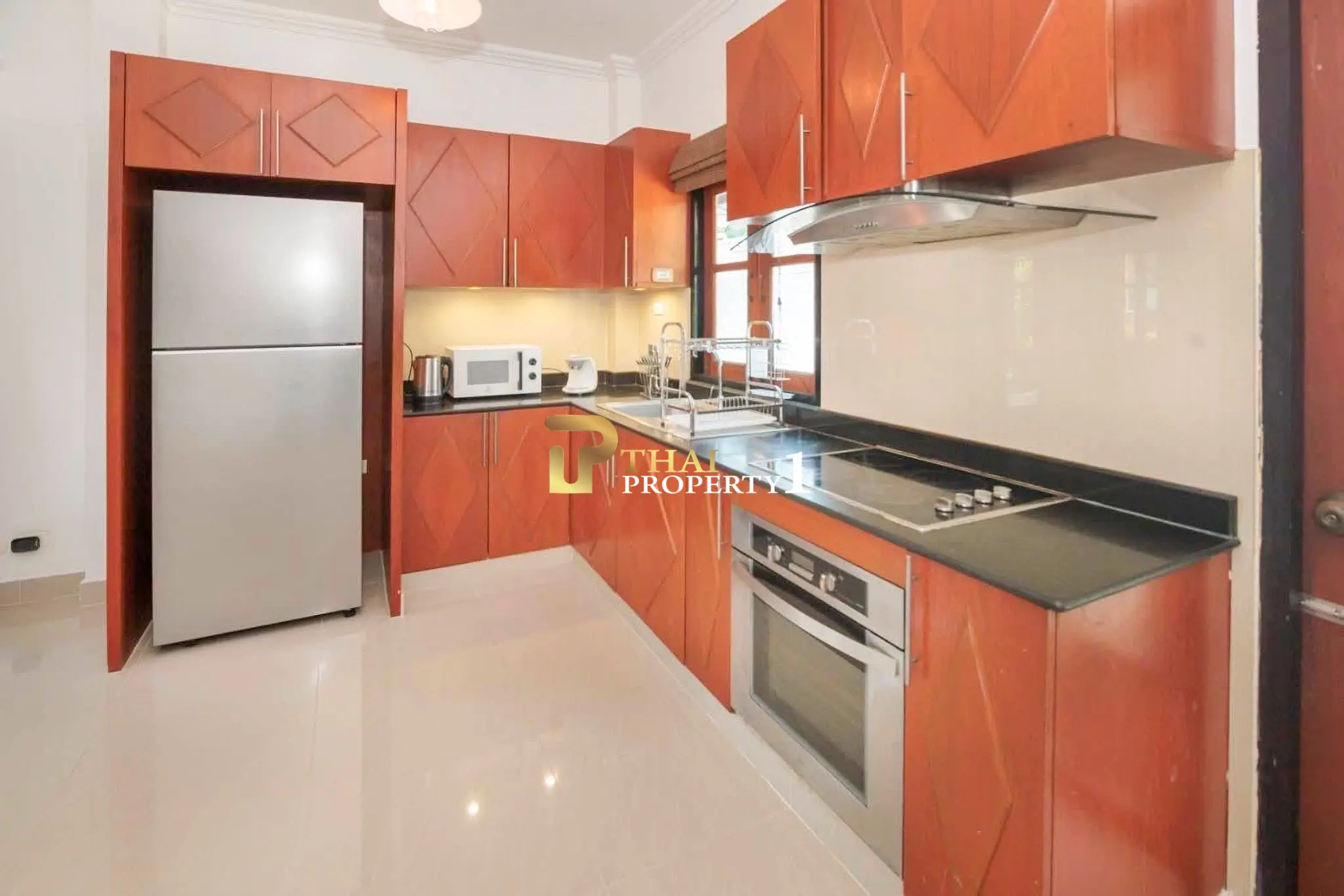 Resort Style Pool Villa for Sale – Dhewee Resort Pattaya, near Chaiyapruek 2 Road