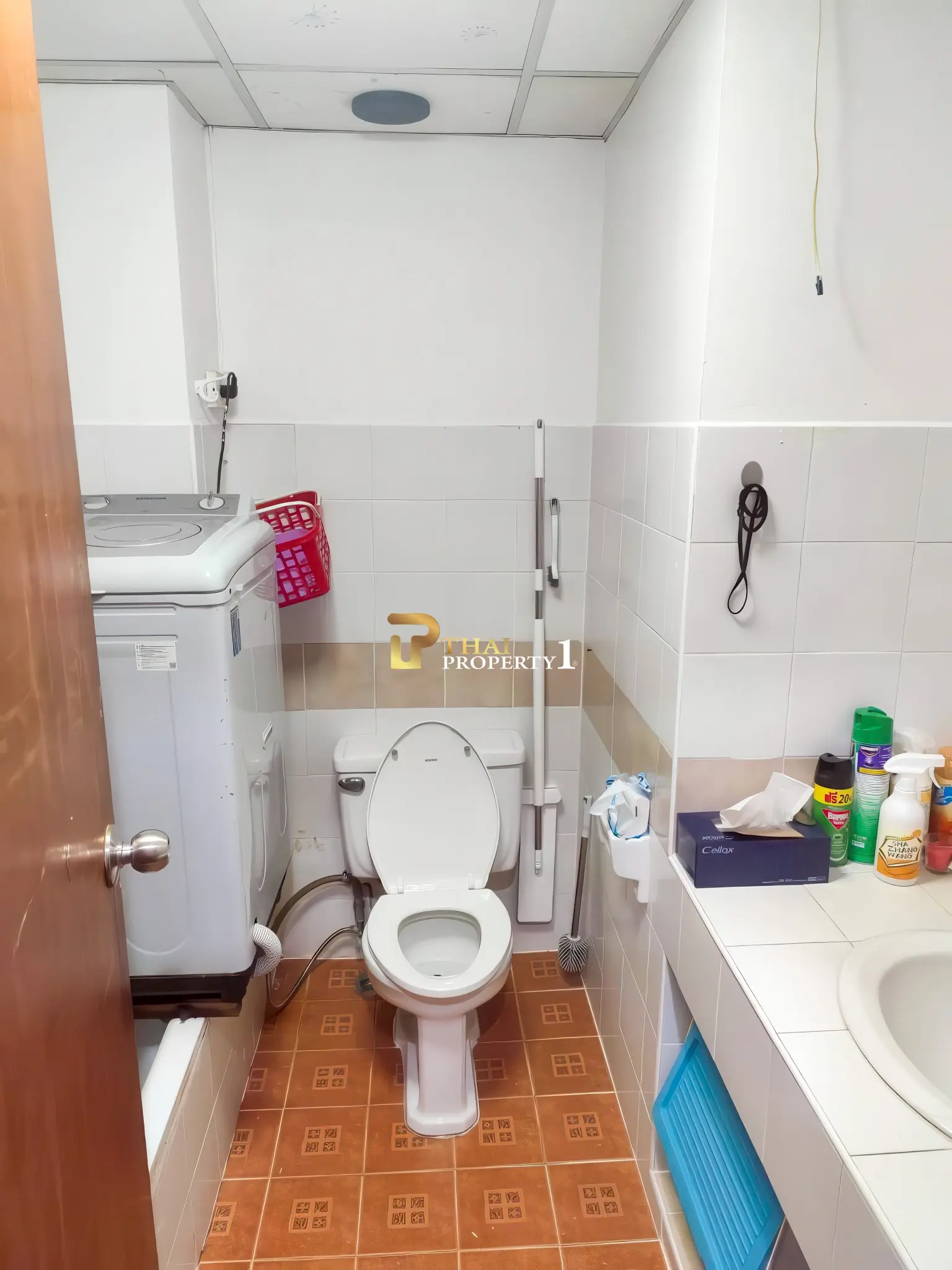 Studio Condo with City View for Sale – Jomtien Beach Condominium, Near Jomtien Beach