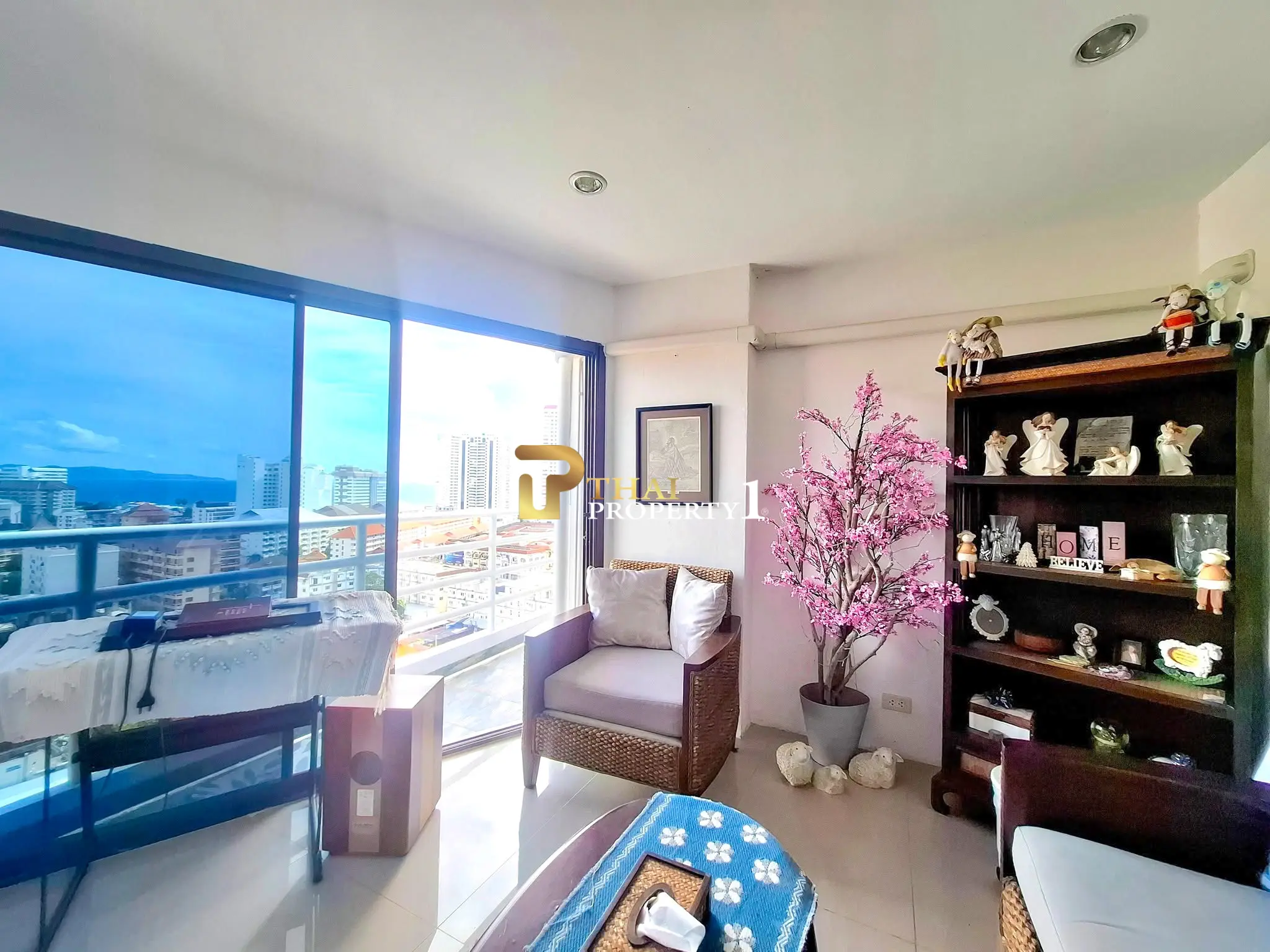 คอนโด 3 ห้องนอน วิวทะเลและวิวเมืองสวย – View Talay 2 อาคาร A