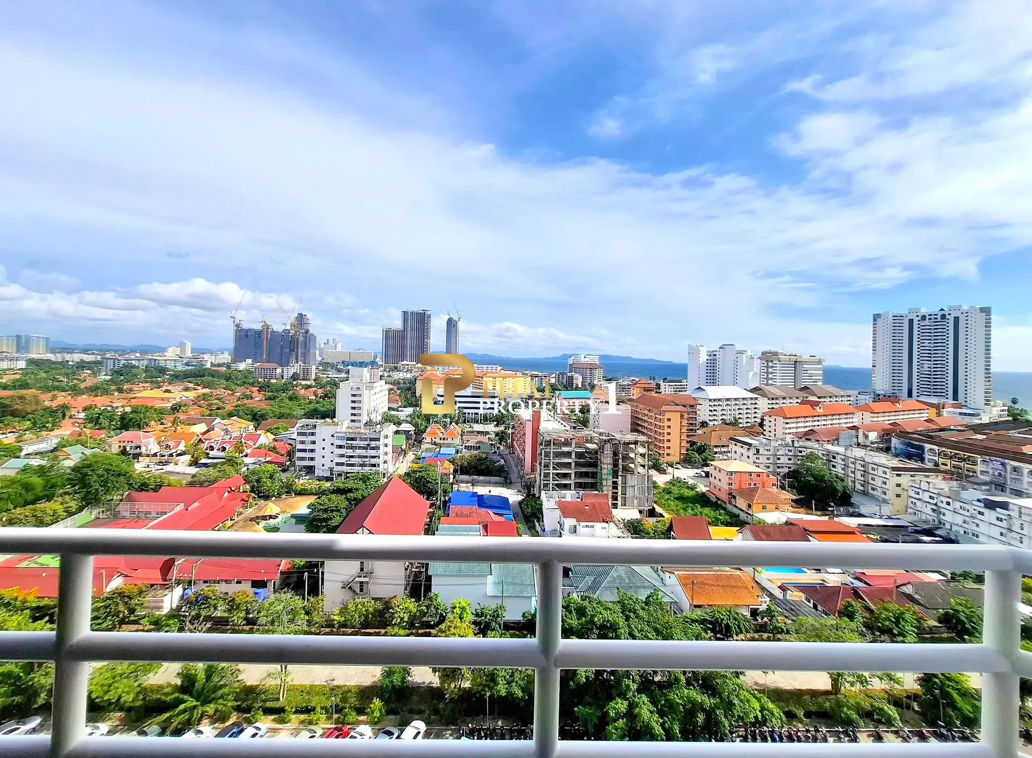 คอนโด 3 ห้องนอน วิวทะเลและวิวเมืองสวย – View Talay 2 อาคาร A