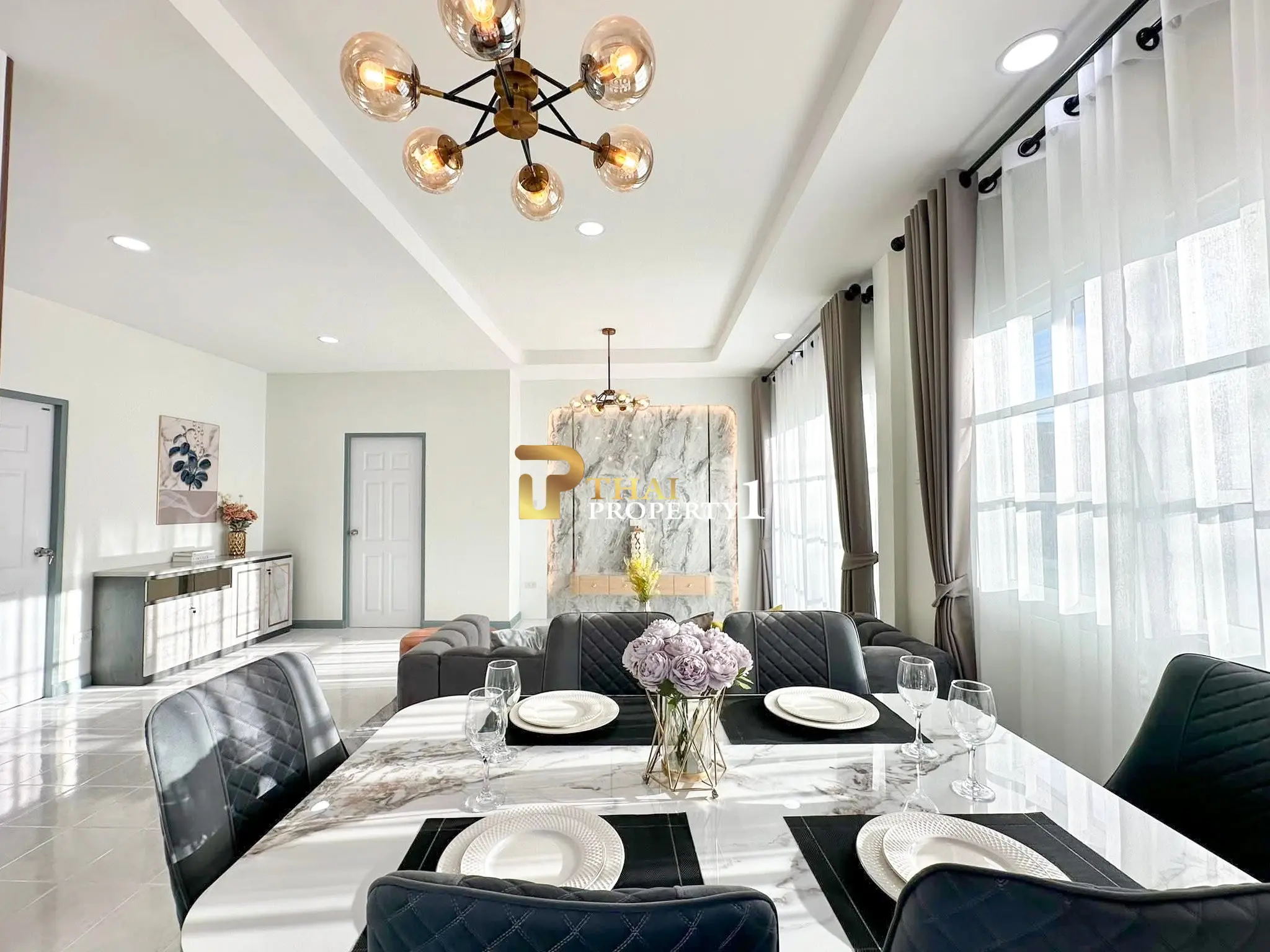 ขายบ้านเดี่ยวพร้อมอยู่ หมู่บ้านเอกมงคล 1 – ซอยเขาตาโล พัทยาใต้