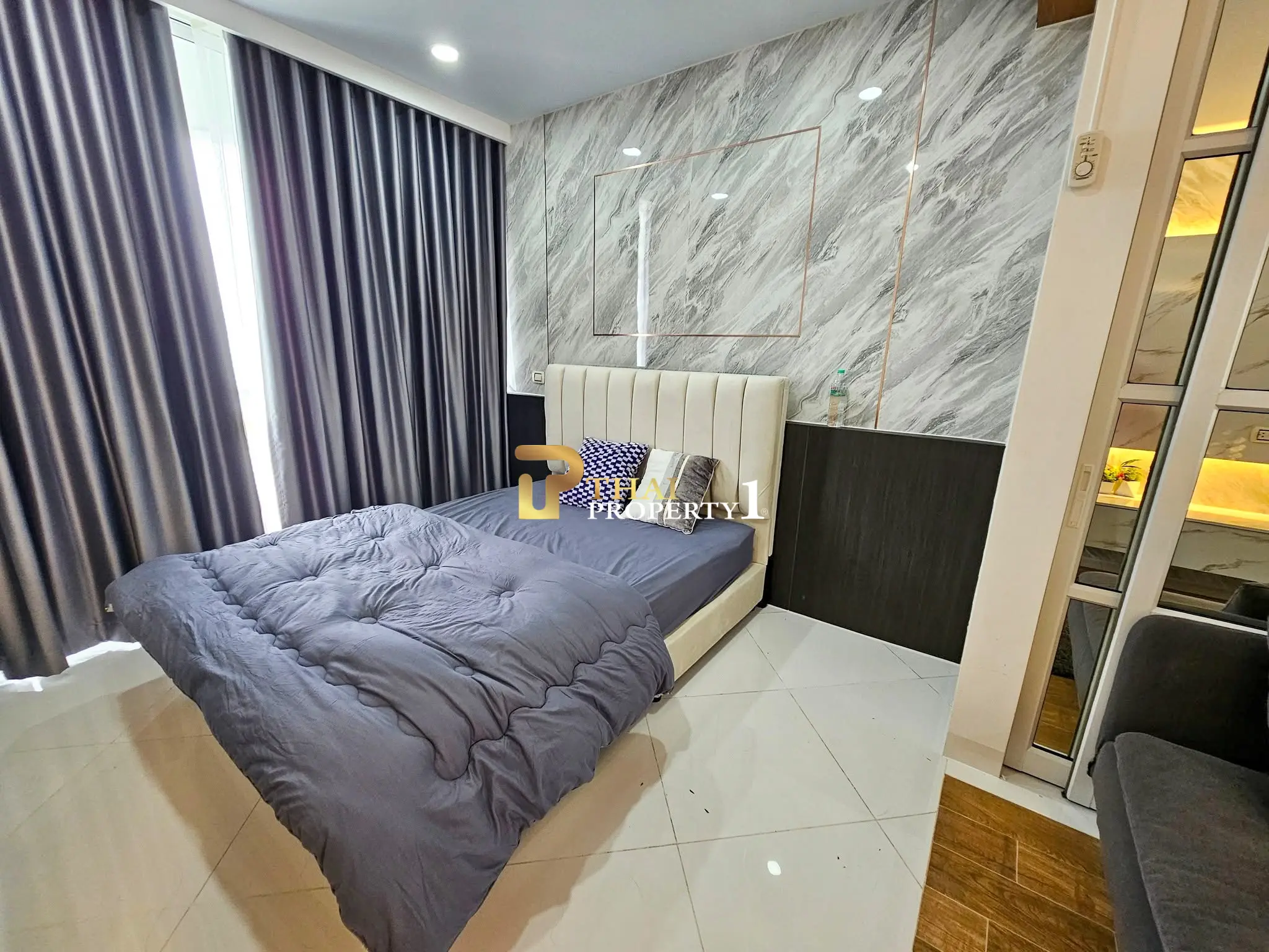 Sea View Studio – Quiet Atmosphere at Pure Sunset Beach Condo, Na Jomtien