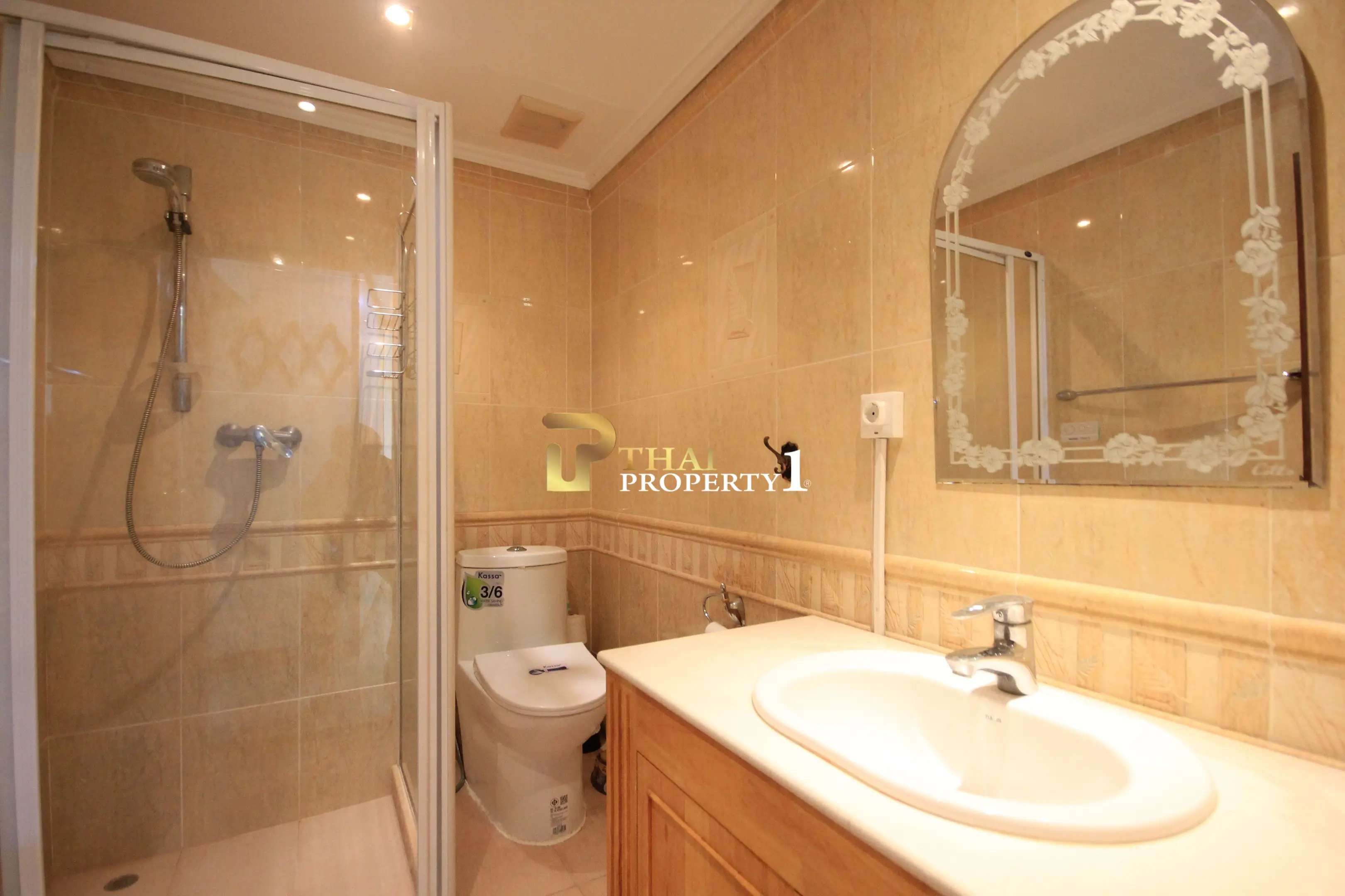 Cattareya Condotel, Cha-Am Beach — Stunnig Sea View Condo for Sale