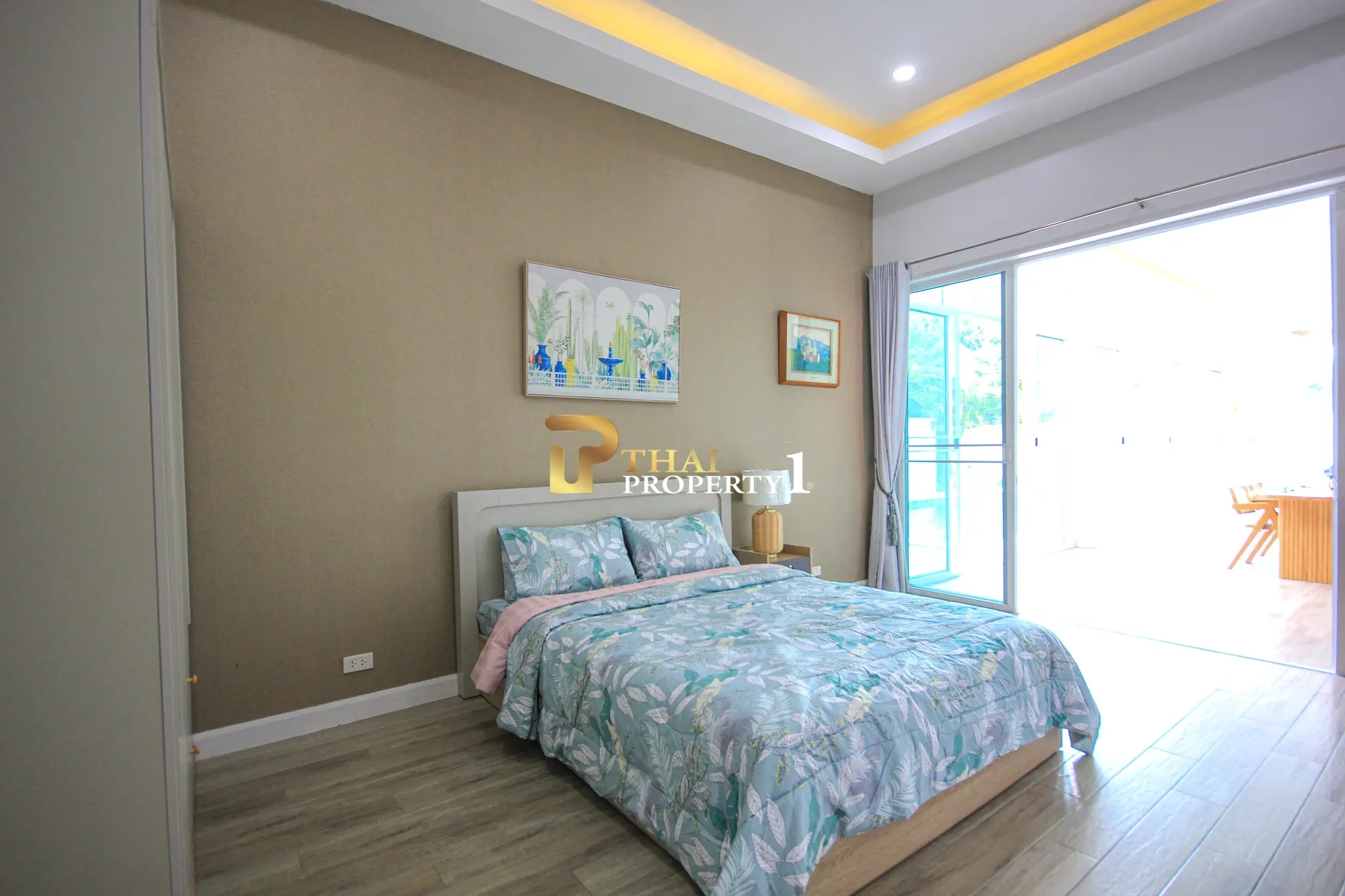 Contemporary 3-Bedroom Pool Villa for Sale in Pranburi