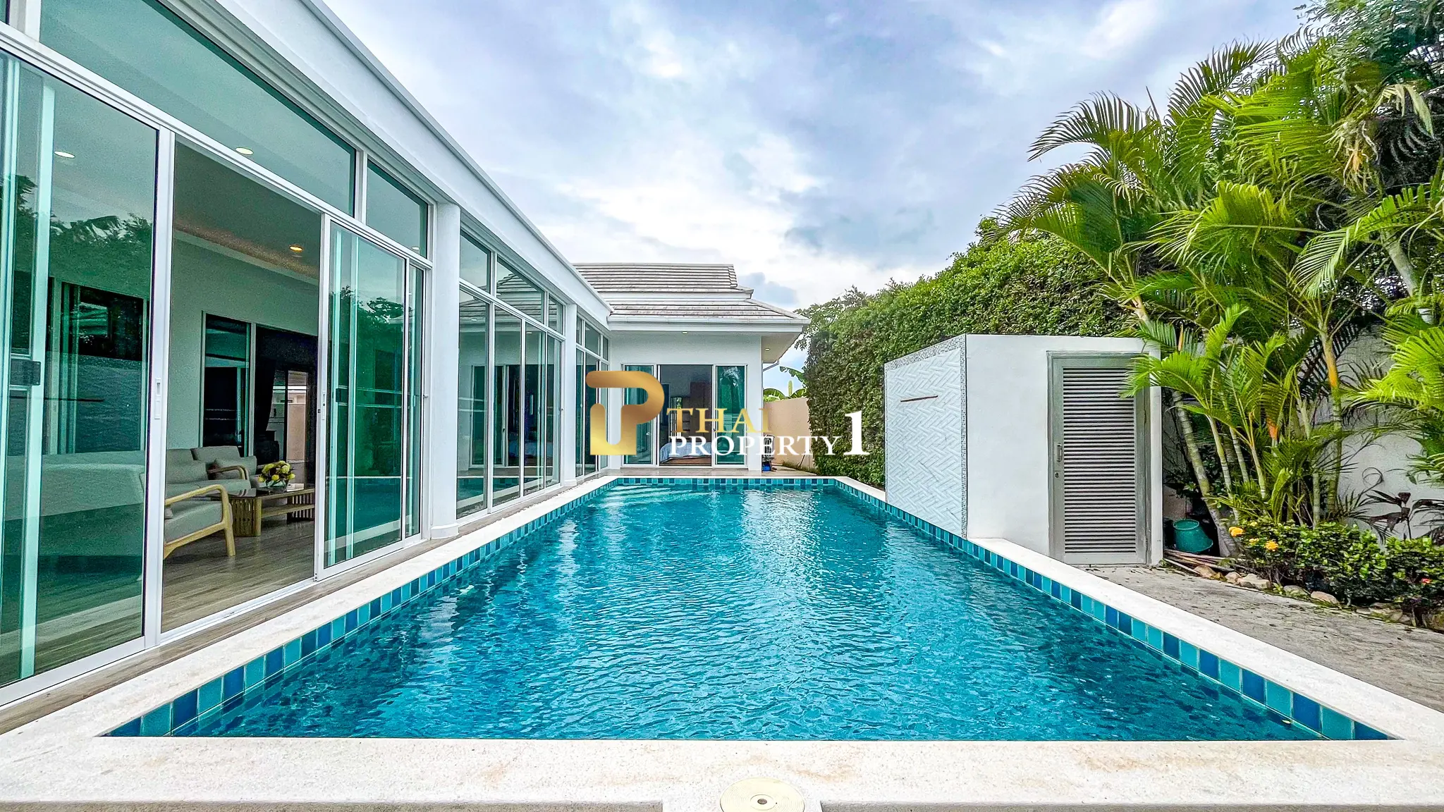 Contemporary 3-Bedroom Pool Villa for Sale in Pranburi