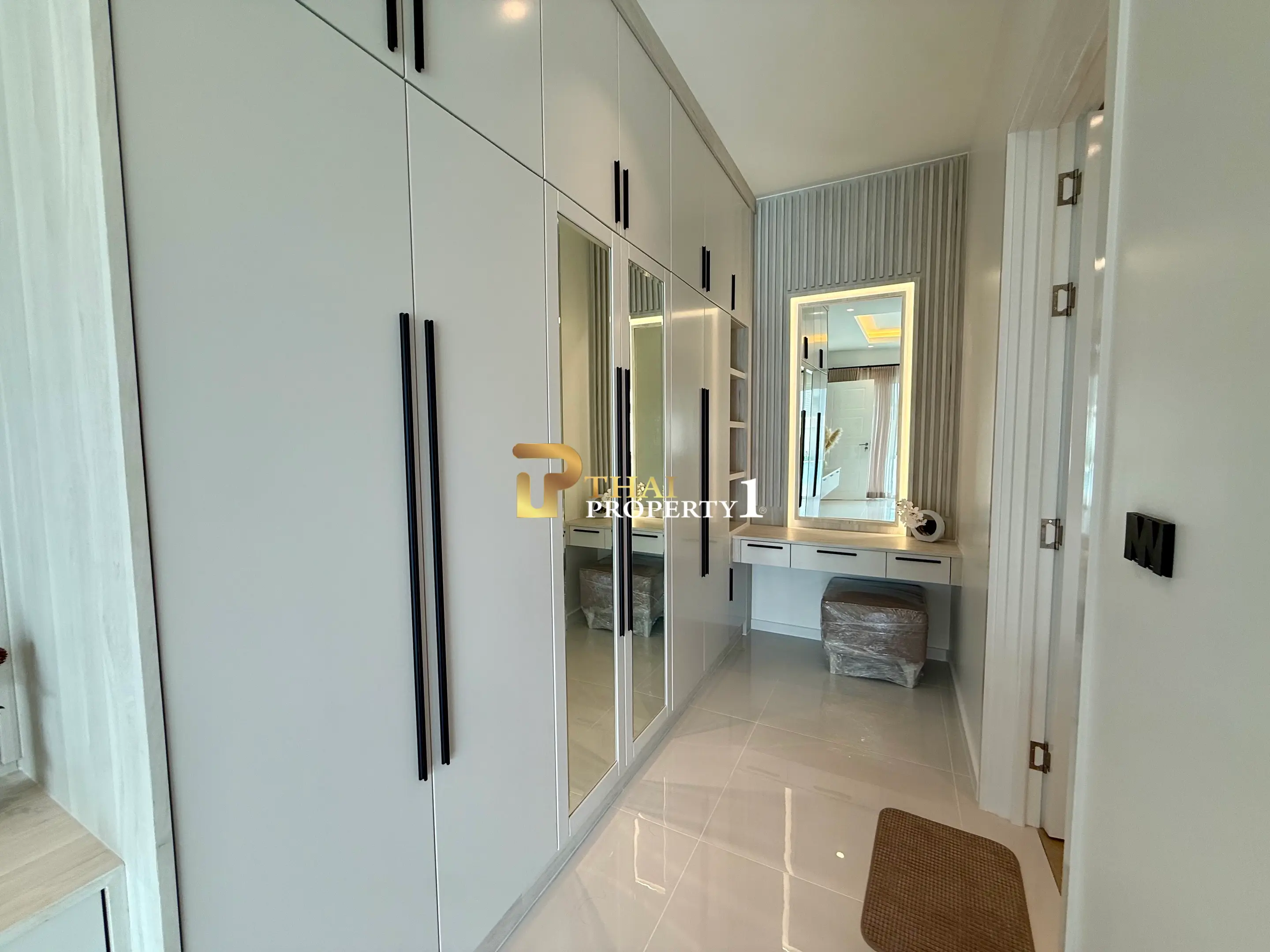 New Ready To Move In High Quality Villa At The Clouds 3 - Hua Hin