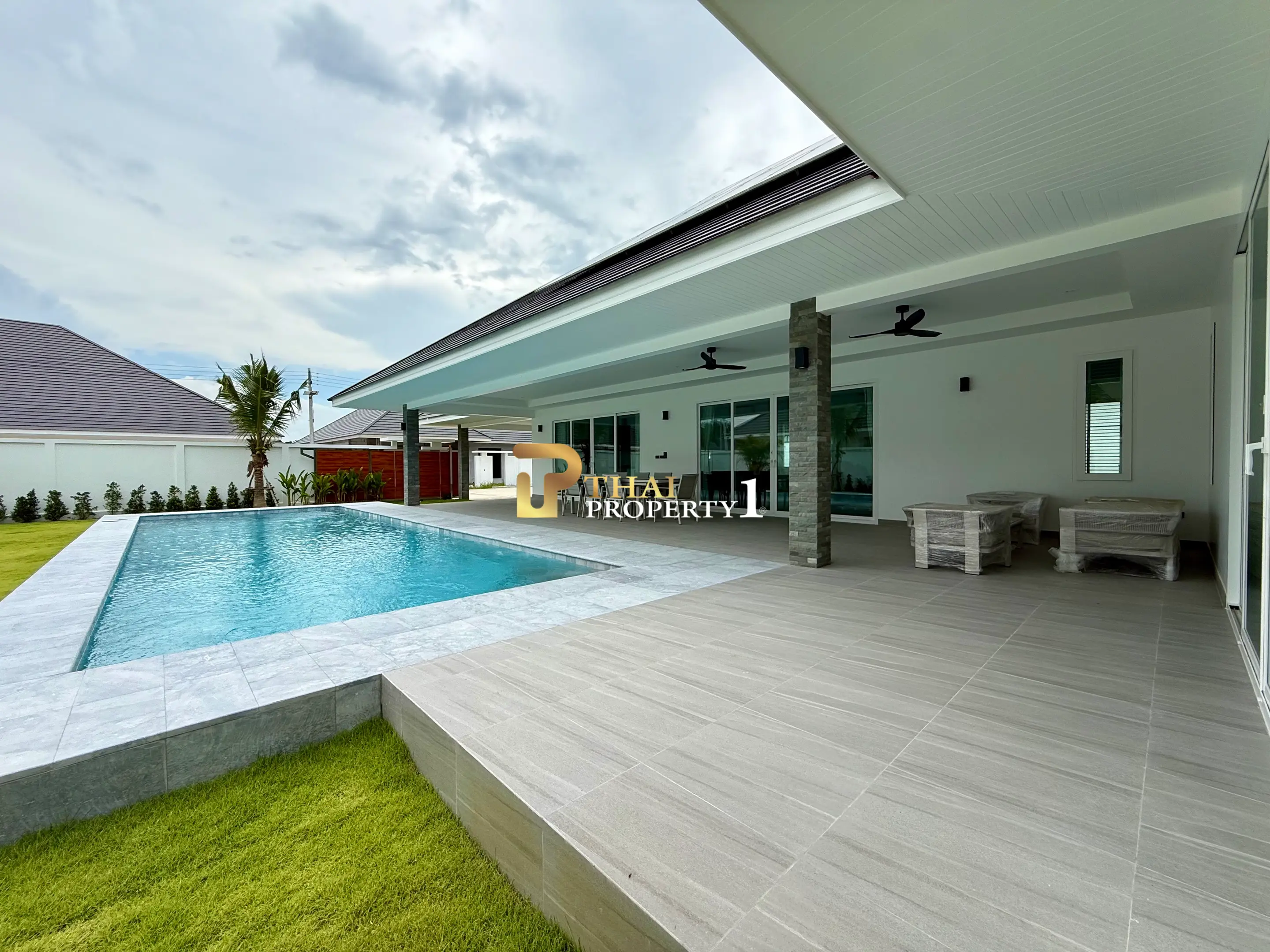 New Ready To Move In High Quality Villa At The Clouds 3 - Hua Hin