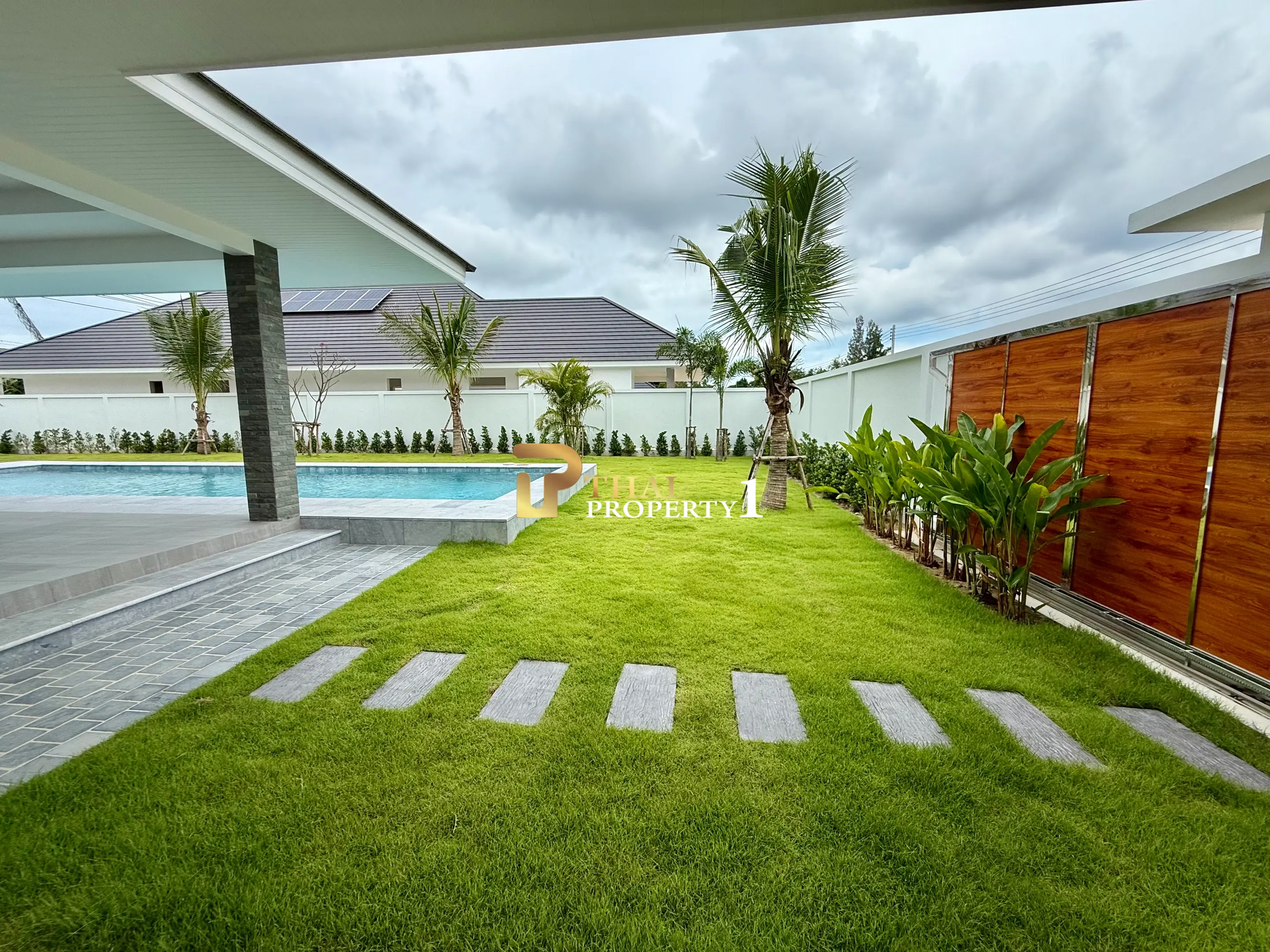 New Ready To Move In High Quality Villa At The Clouds 3 - Hua Hin