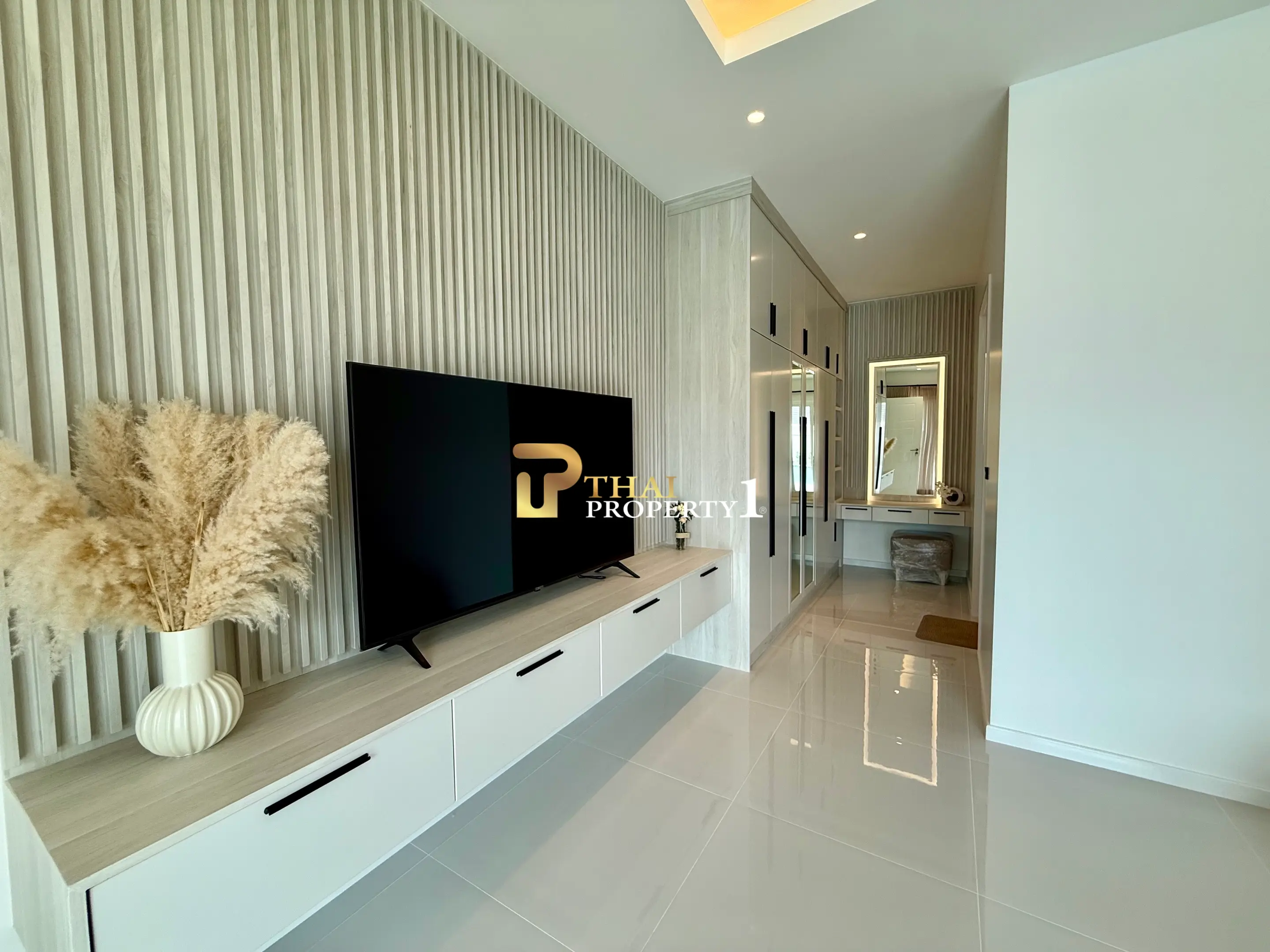 New Ready To Move In High Quality Villa At The Clouds 3 - Hua Hin