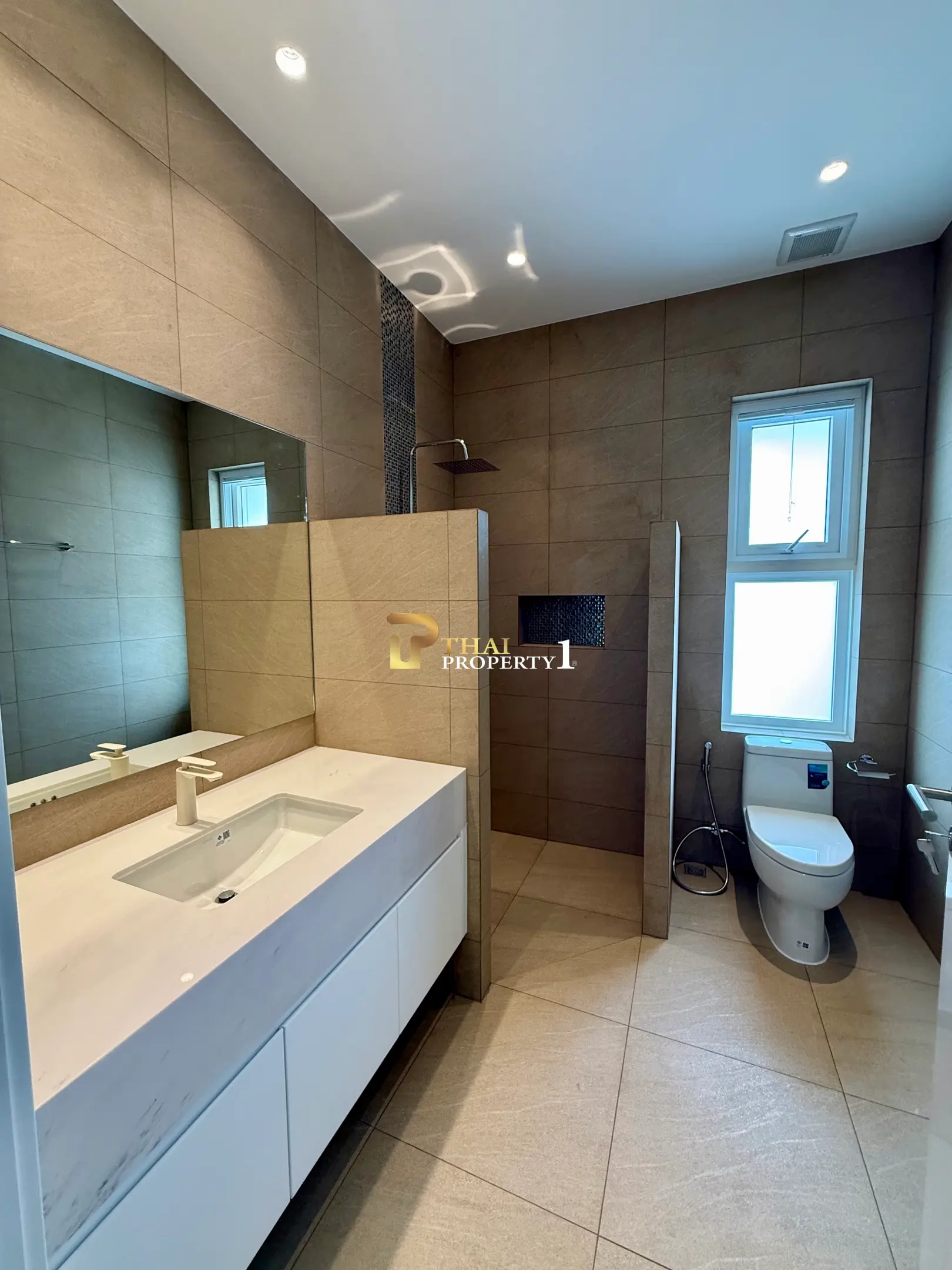 New Ready To Move In High Quality Villa At The Clouds 3 - Hua Hin