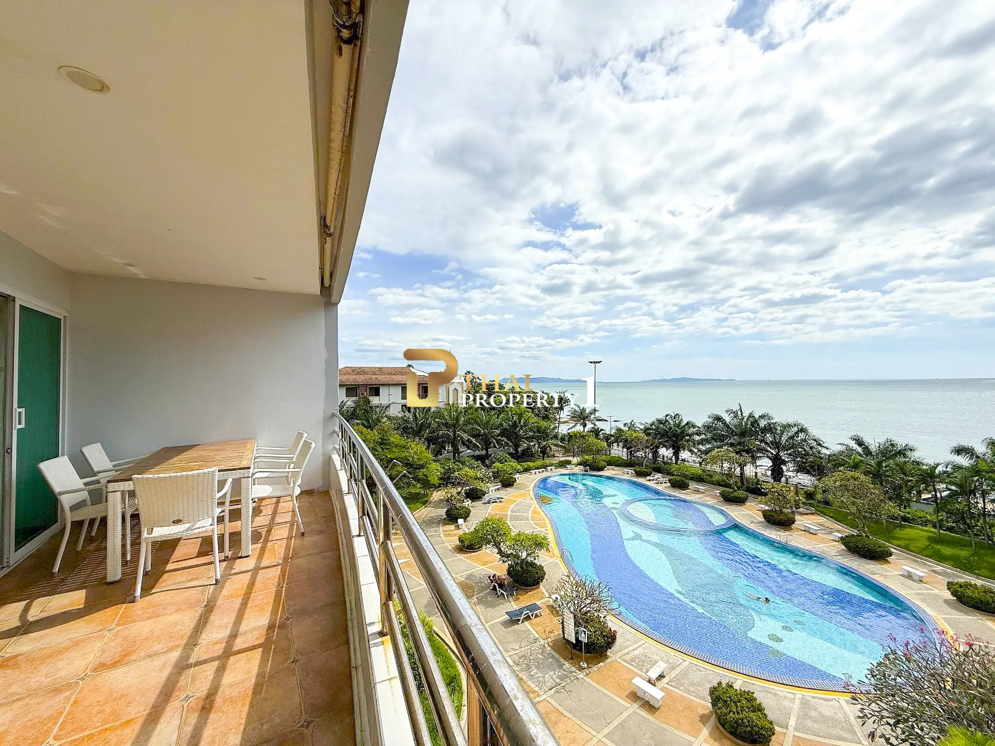 Leilighet med sjøutsikt – View Talay 3A Pratumnak, Pattaya Hjørneleilighet, romslig og fullt møblert