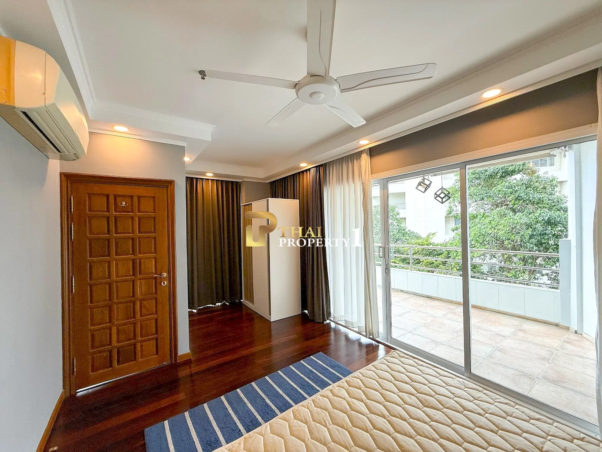 Leilighet med sjøutsikt – View Talay 3A Pratumnak, Pattaya Hjørneleilighet, romslig og fullt møblert