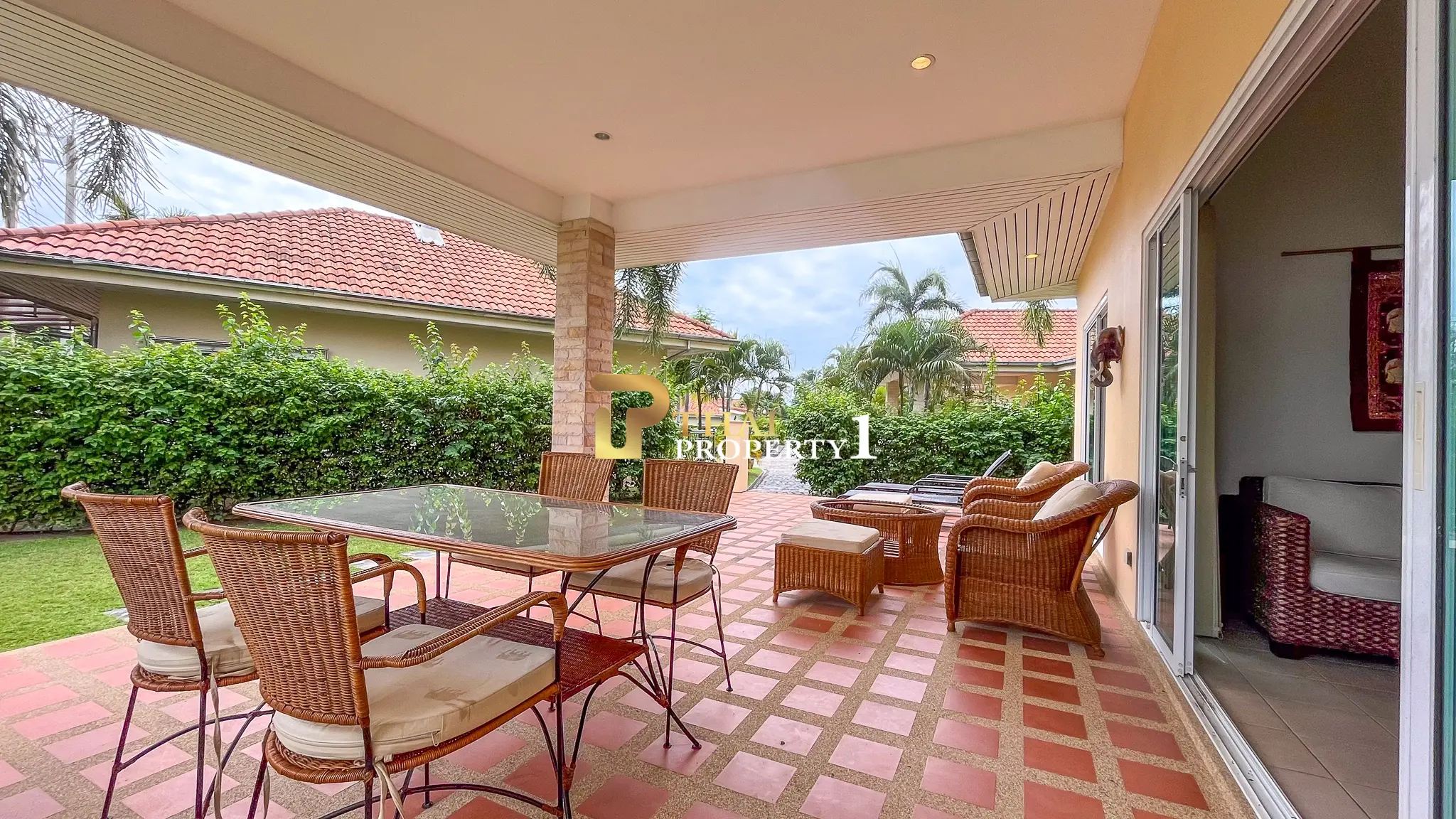 Cozy 2-Bedroom Villa  – Pineapple Village, Hua Hin