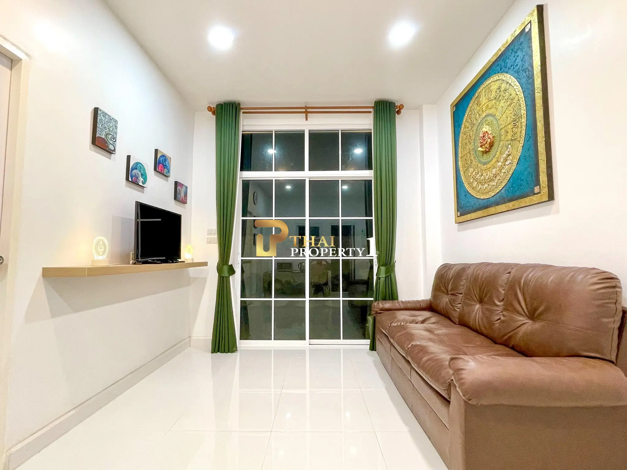 Pool Villa in Huay Yai  – 3 Houses on a Large 600 sq.wah, Main Road Frontage