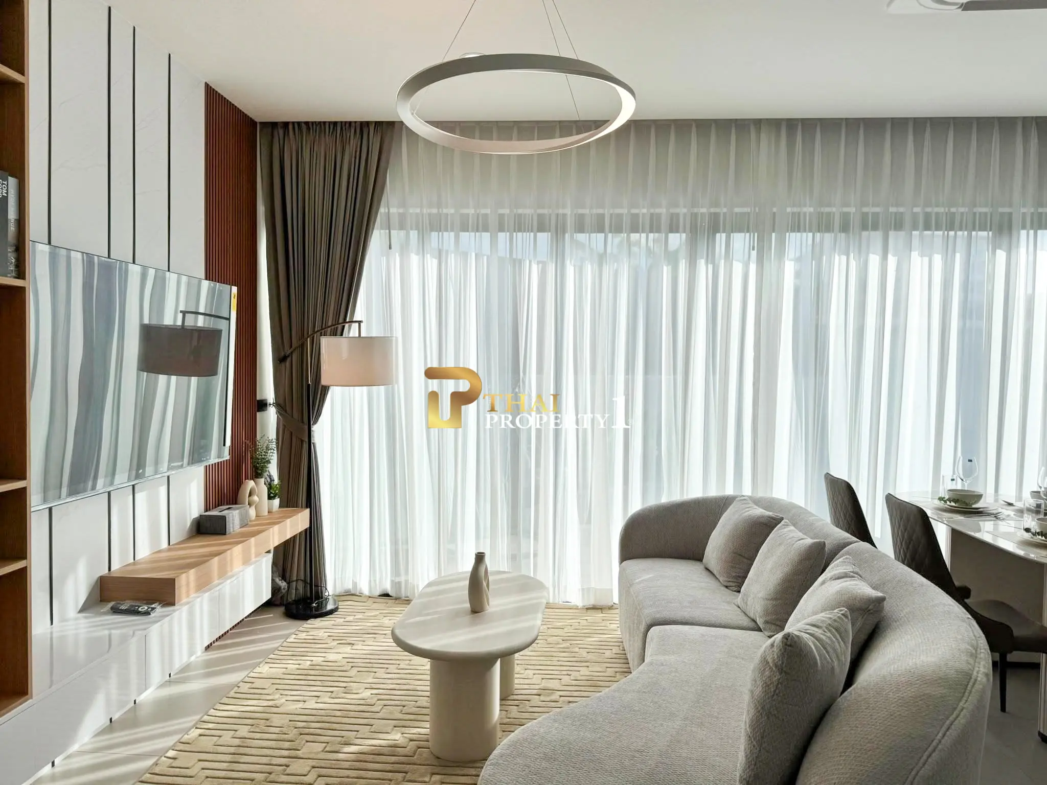 Single-Storey Pool Villa in Central Pattaya – Near Pattaya Beach, Fully Furnished