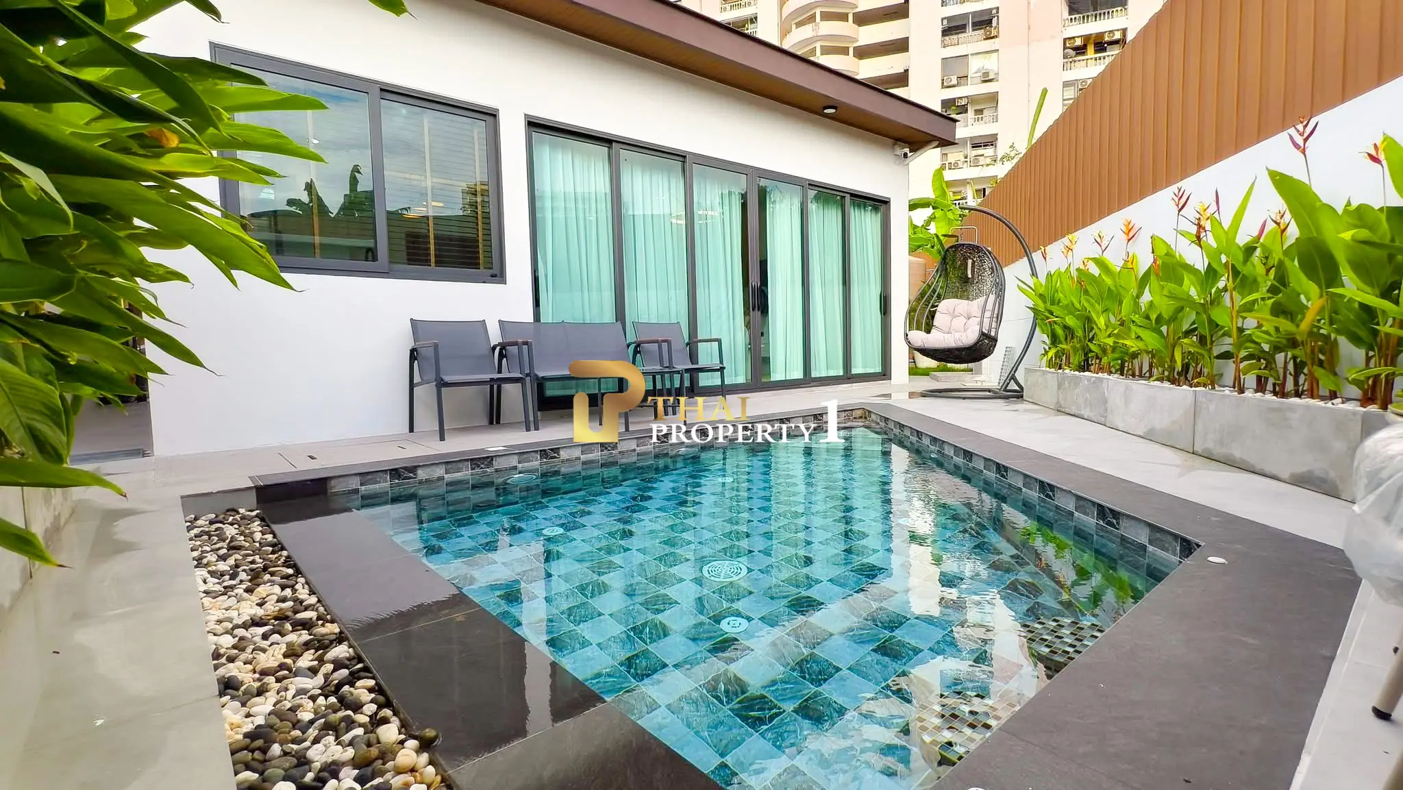 Single-Storey Pool Villa in Central Pattaya – Near Pattaya Beach, Fully Furnished