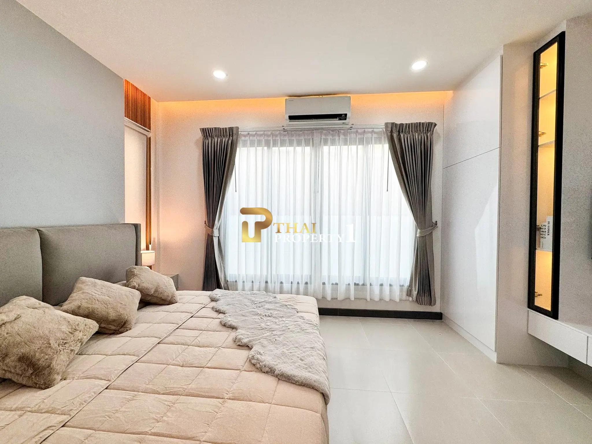 Single-Storey Pool Villa in Central Pattaya – Near Pattaya Beach, Fully Furnished