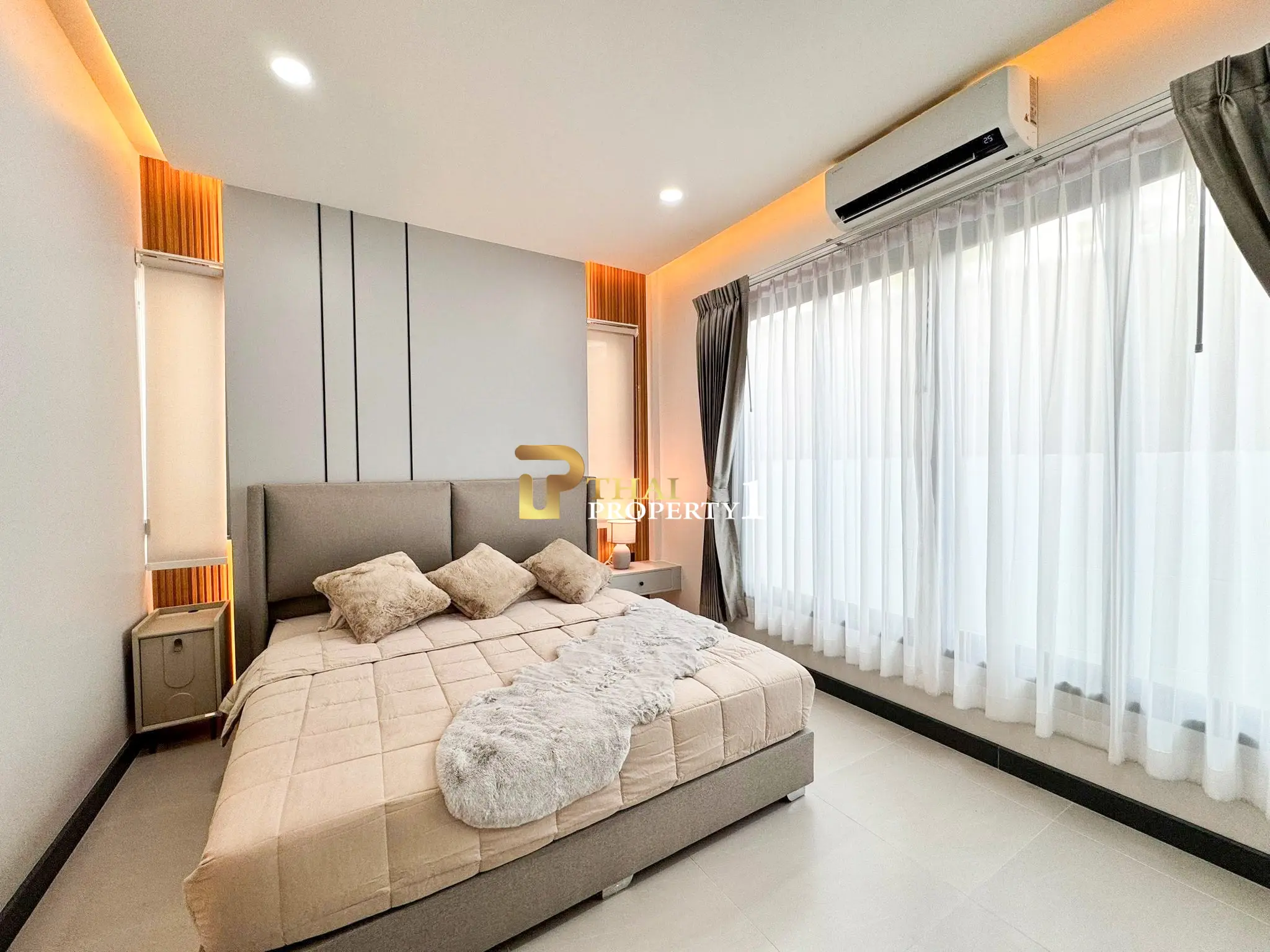 Single-Storey Pool Villa in Central Pattaya – Near Pattaya Beach, Fully Furnished
