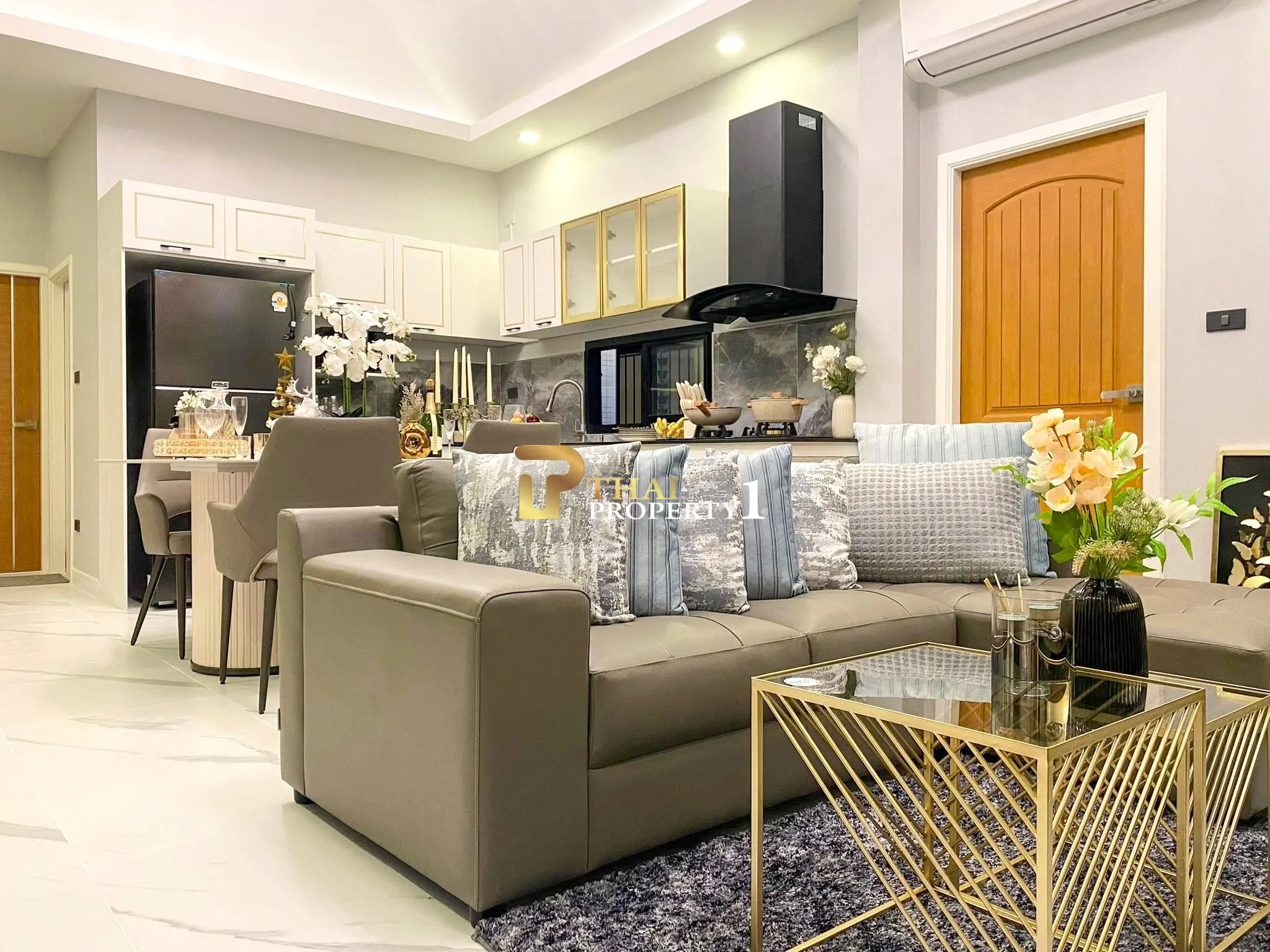 Luxury Corner Pool Villa Modern Design – Huay Yai Pattaya