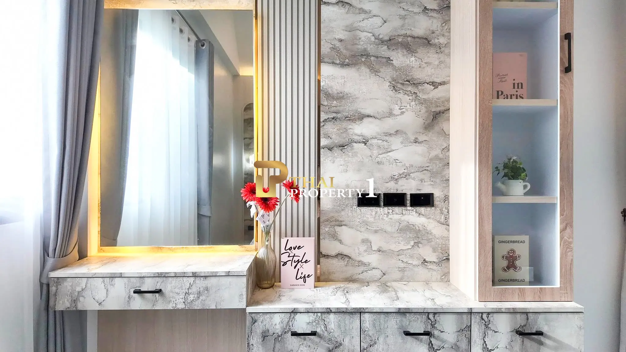 Luxury Corner Pool Villa Modern Design – Huay Yai Pattaya