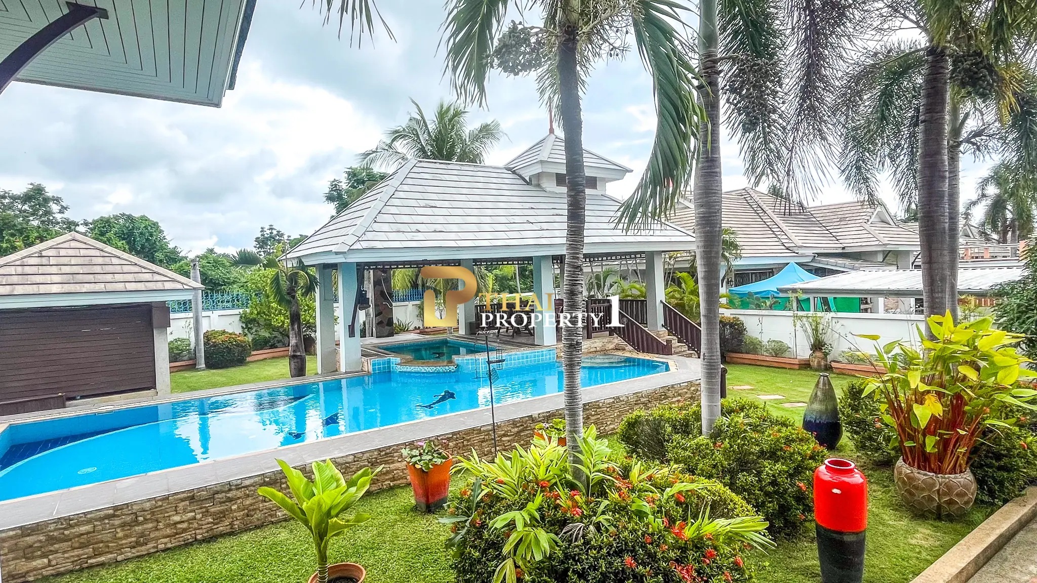 Elegant Tropical Pool Villa in Tippawan 5 Village, Hua Hin