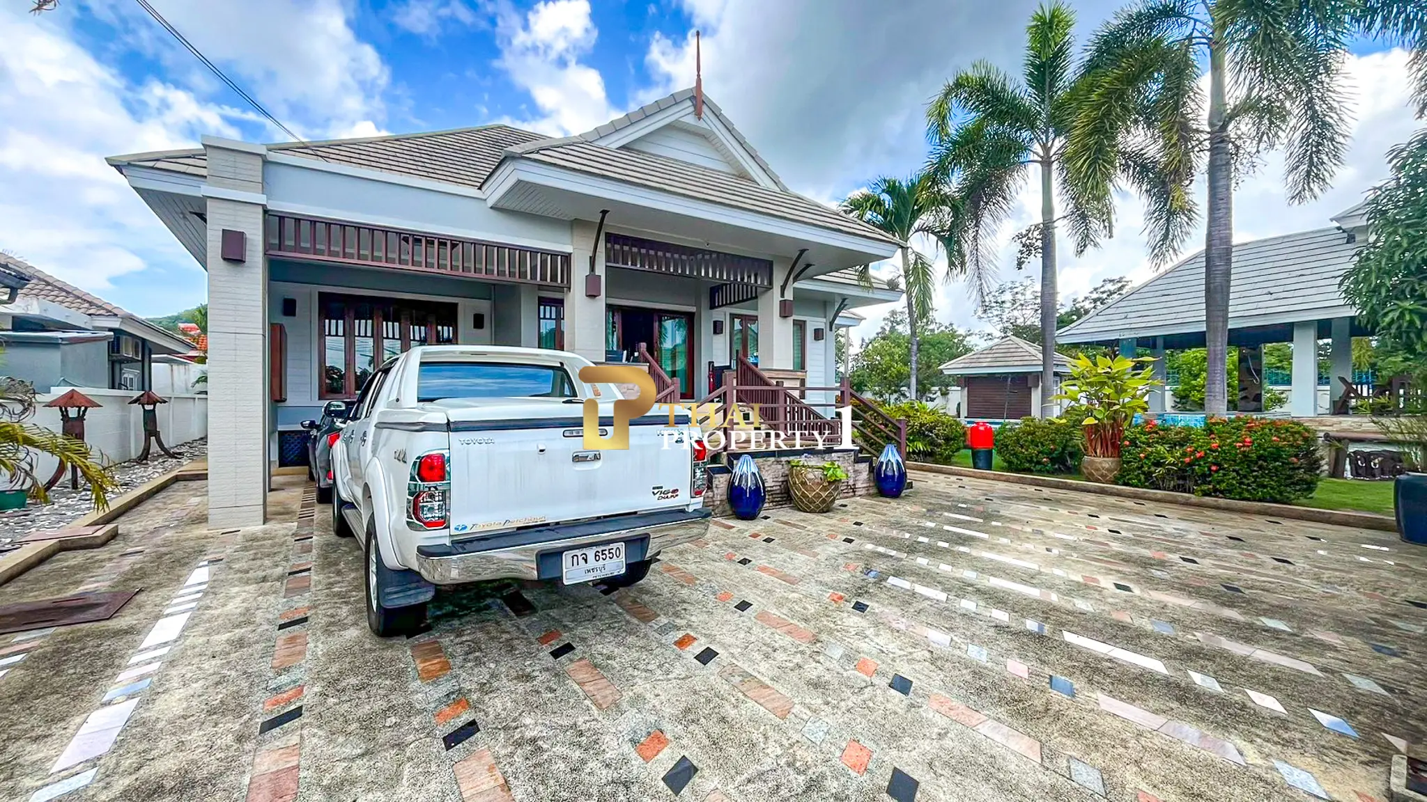 Elegant Tropical Pool Villa in Tippawan 5 Village, Hua Hin