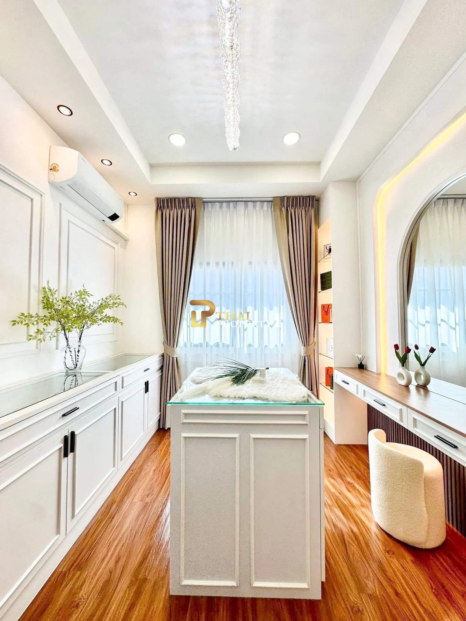 3-Storey Corner Pool Villa – Pattaya Park Hill, Nong Yai 2