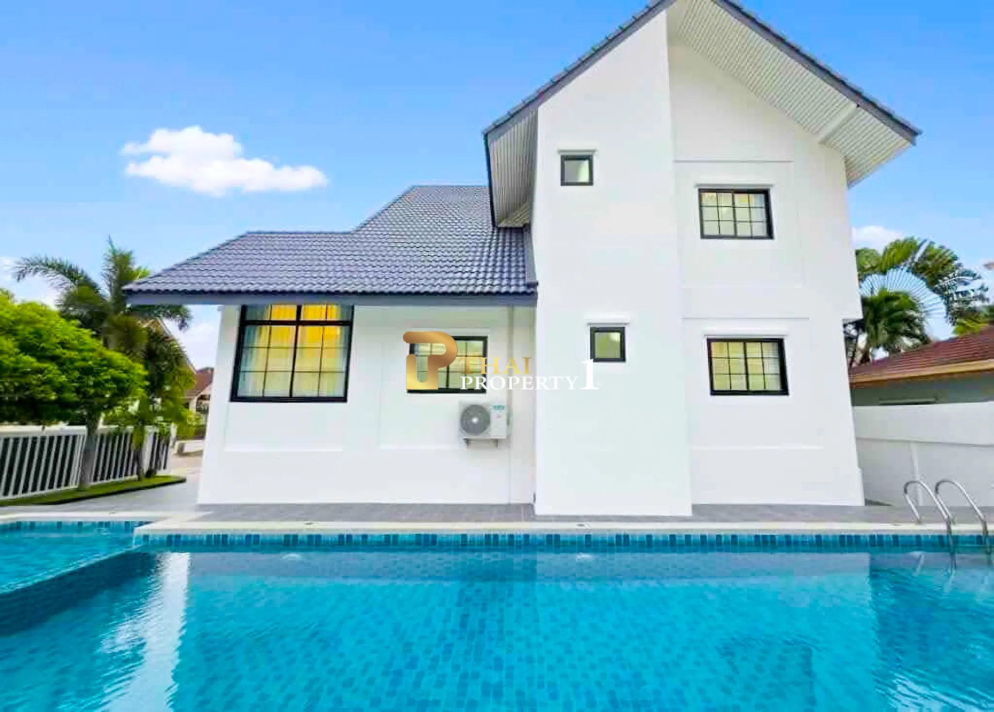 3-Storey Corner Pool Villa – Pattaya Park Hill, Nong Yai 2