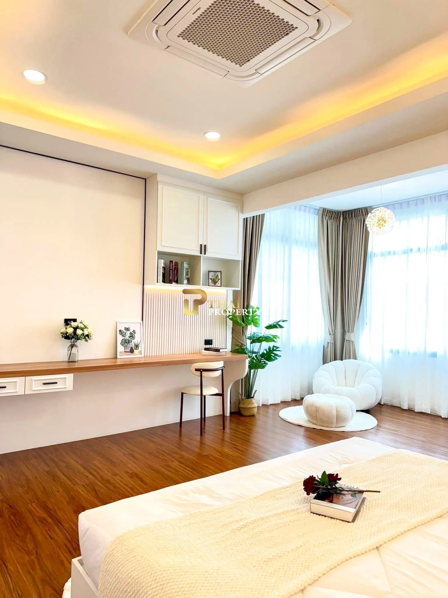 3-Storey Corner Pool Villa – Pattaya Park Hill, Nong Yai 2