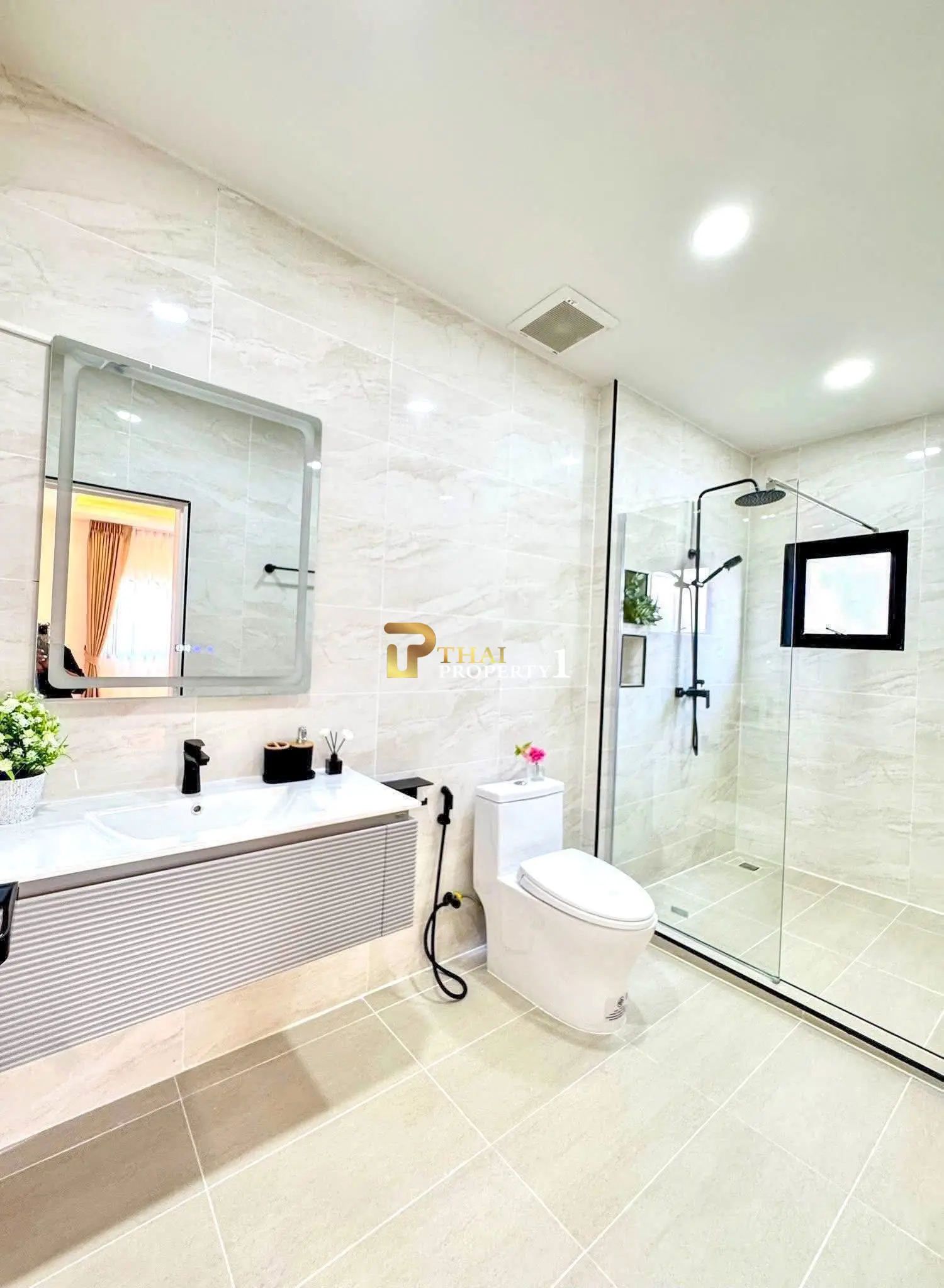 3-Storey Corner Pool Villa – Pattaya Park Hill, Nong Yai 2