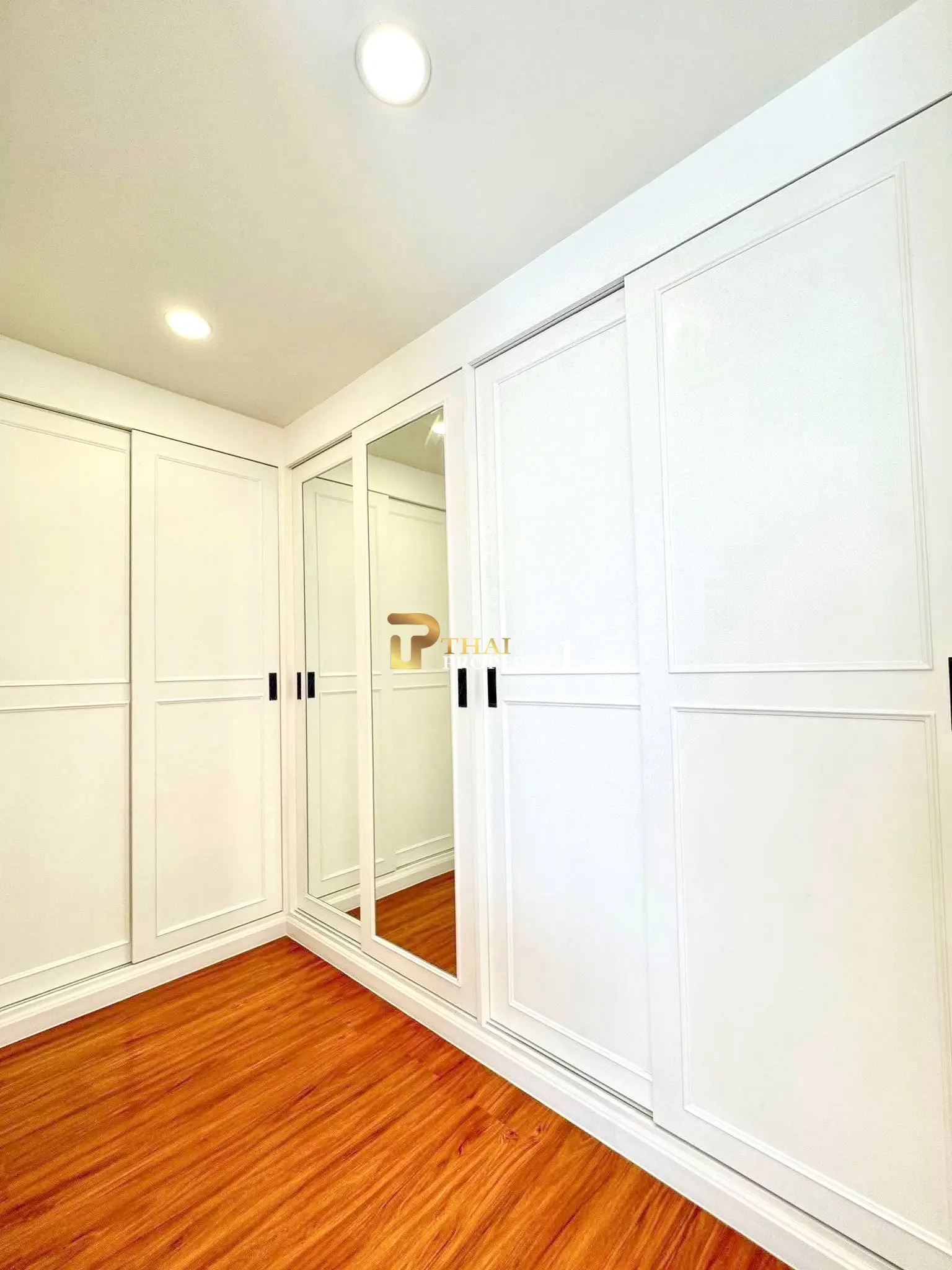 3-Storey Corner Pool Villa – Pattaya Park Hill, Nong Yai 2