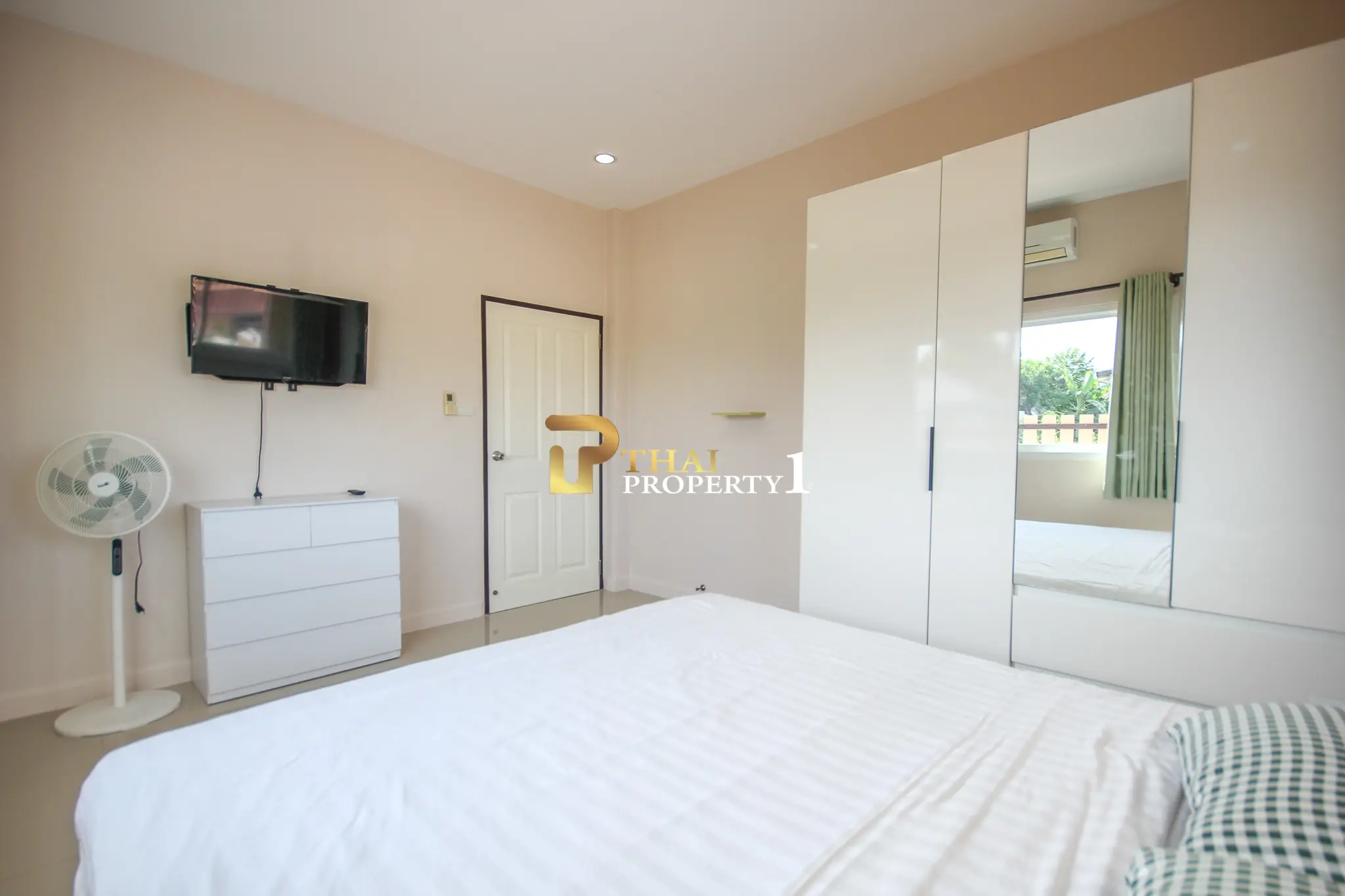 4-Bedroom Pool Villa for Sale - Between Hua Hin Soi 102 and 94 